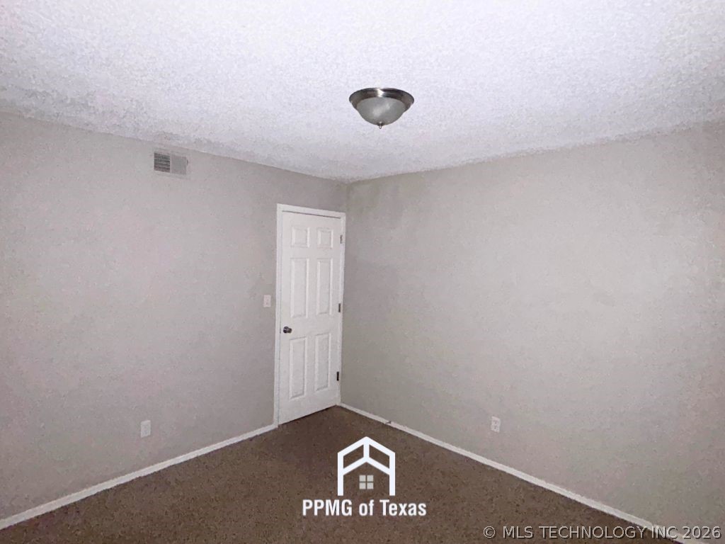 12909 E 28th Place Property Photo 11