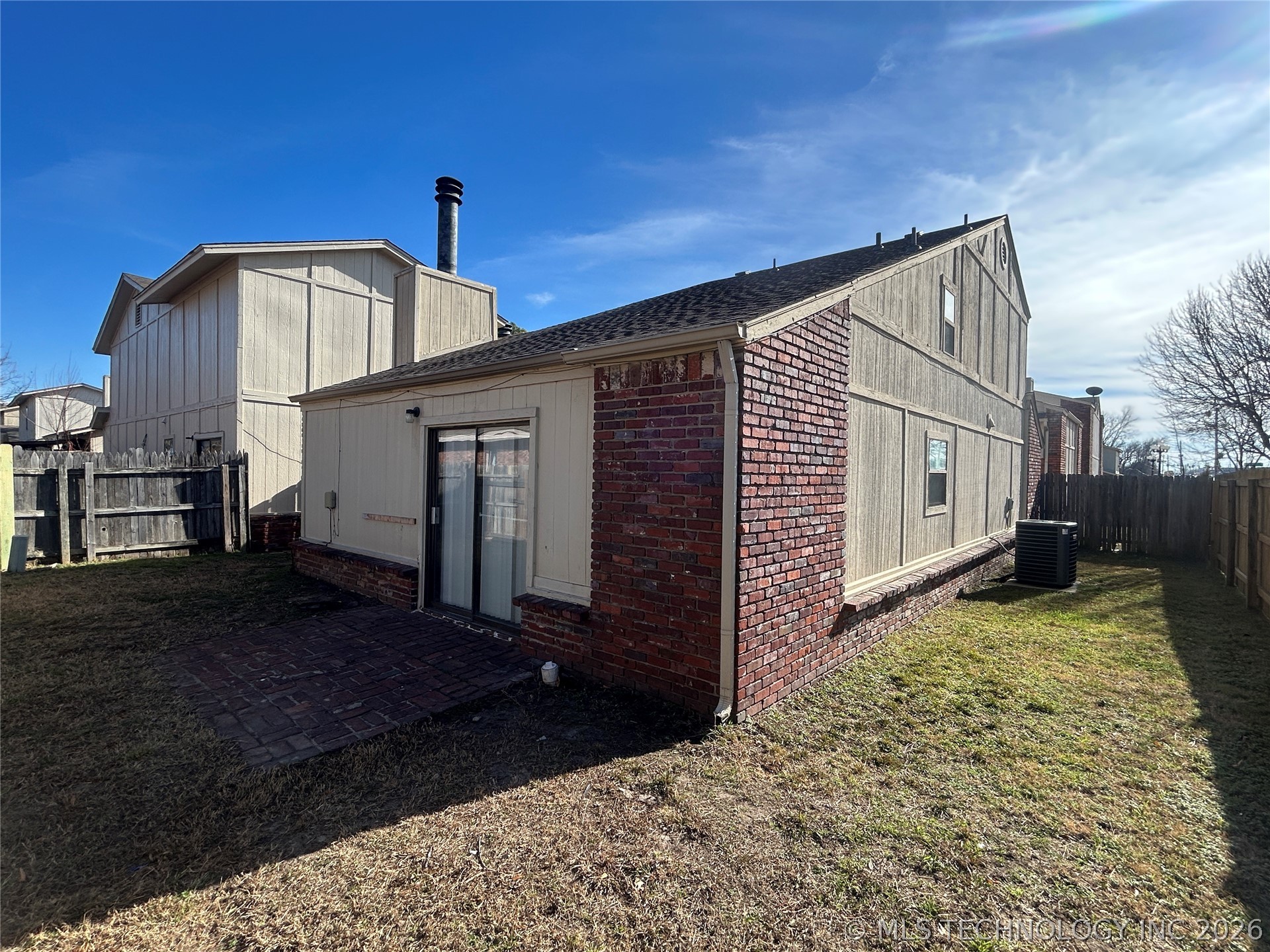 12909 E 28th Place Property Photo 16