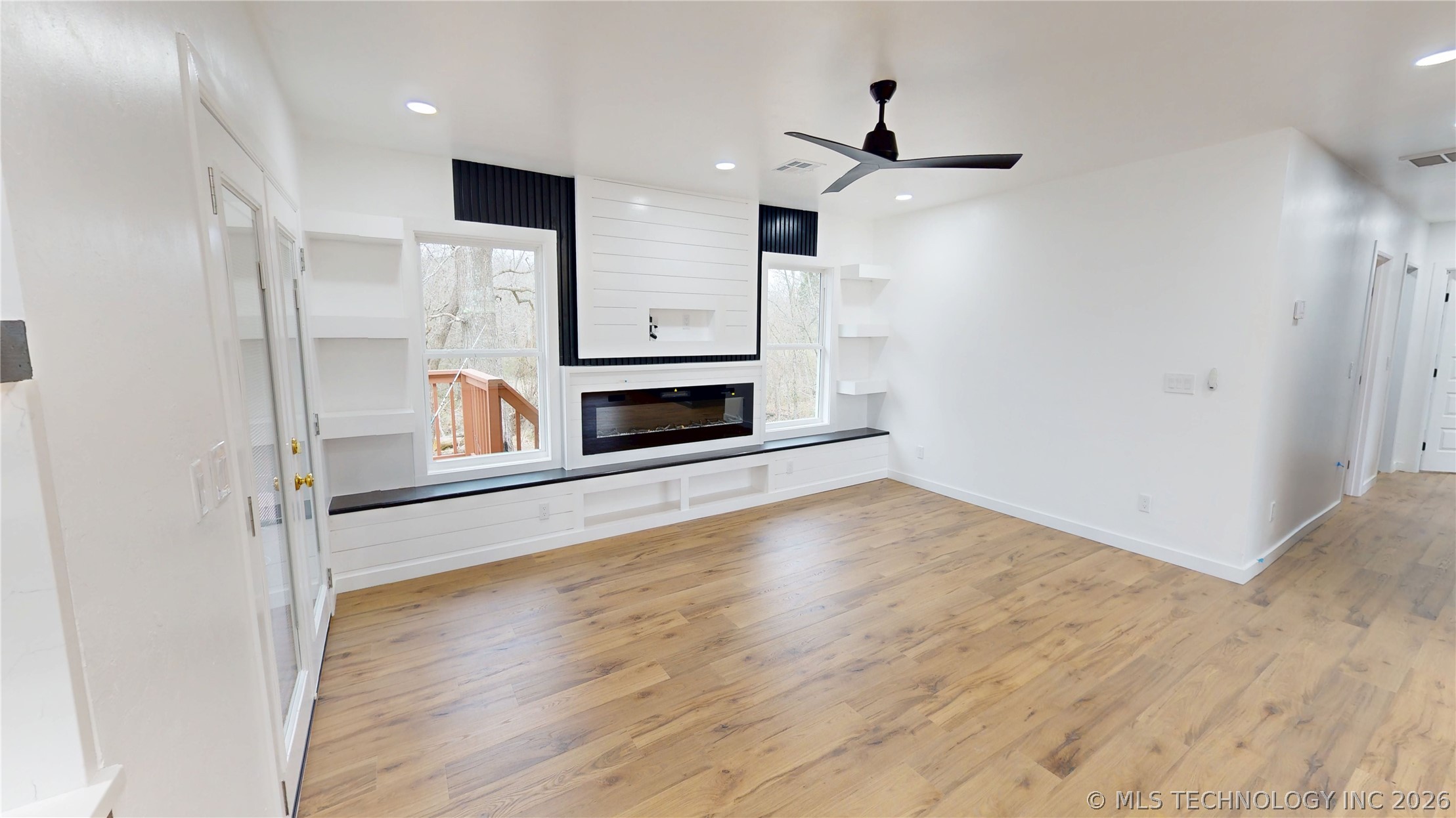 2923 Ahloso Property Photo 38