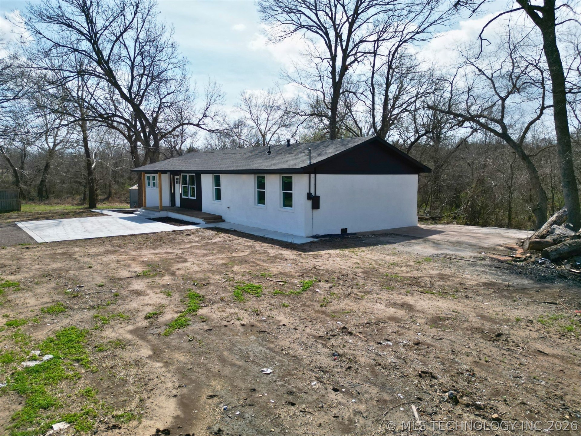 2923 Ahloso Property Photo 42