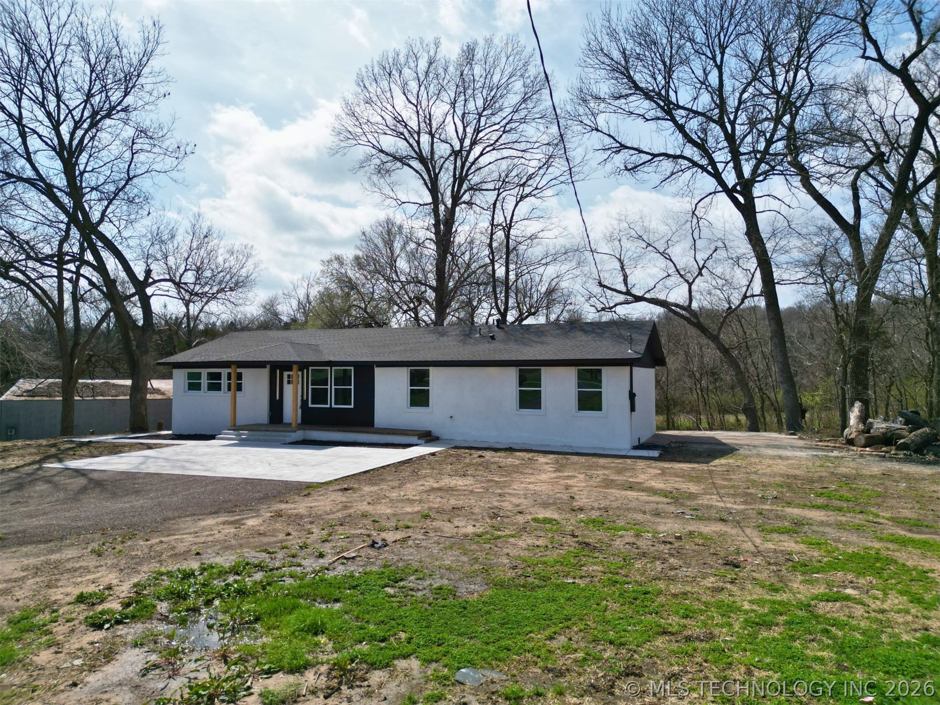 2923 Ahloso Property Photo 47