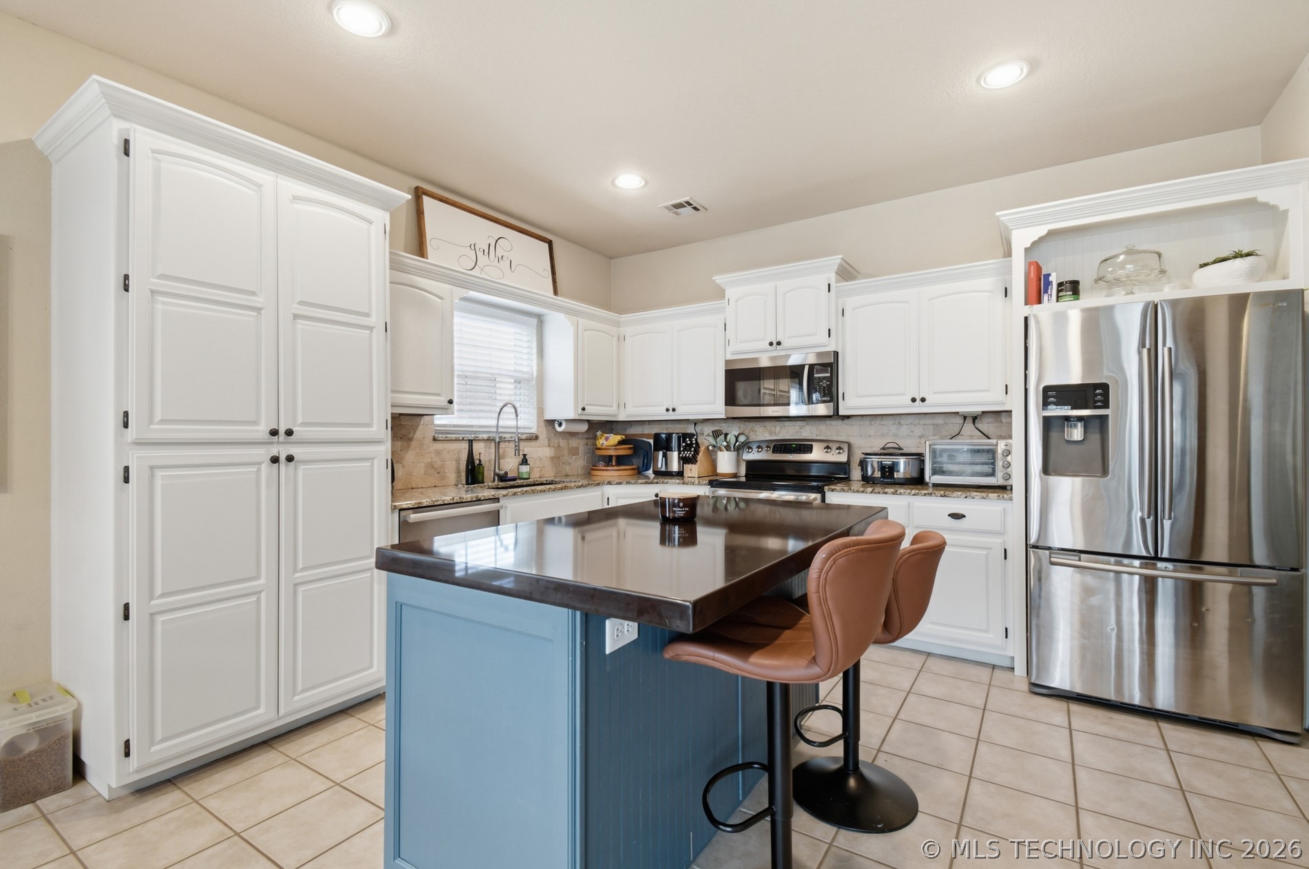 10338 E 111th Place Property Photo 11