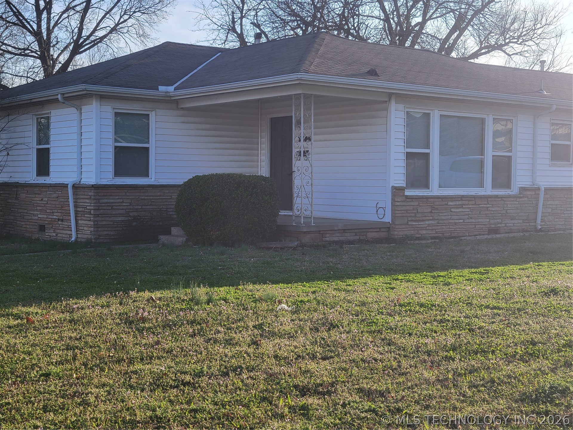 3506 S Jamestown Avenue Property Photo 1