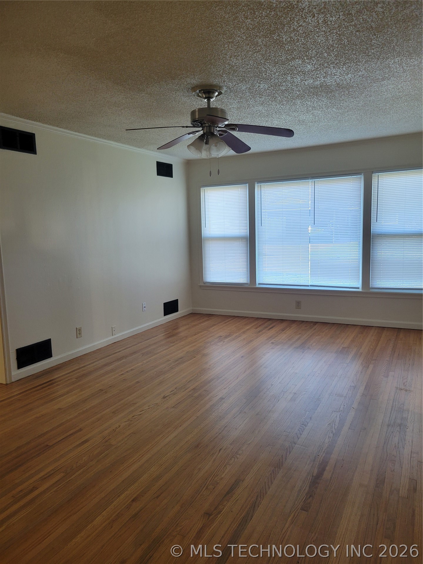3506 S Jamestown Avenue Property Photo 4