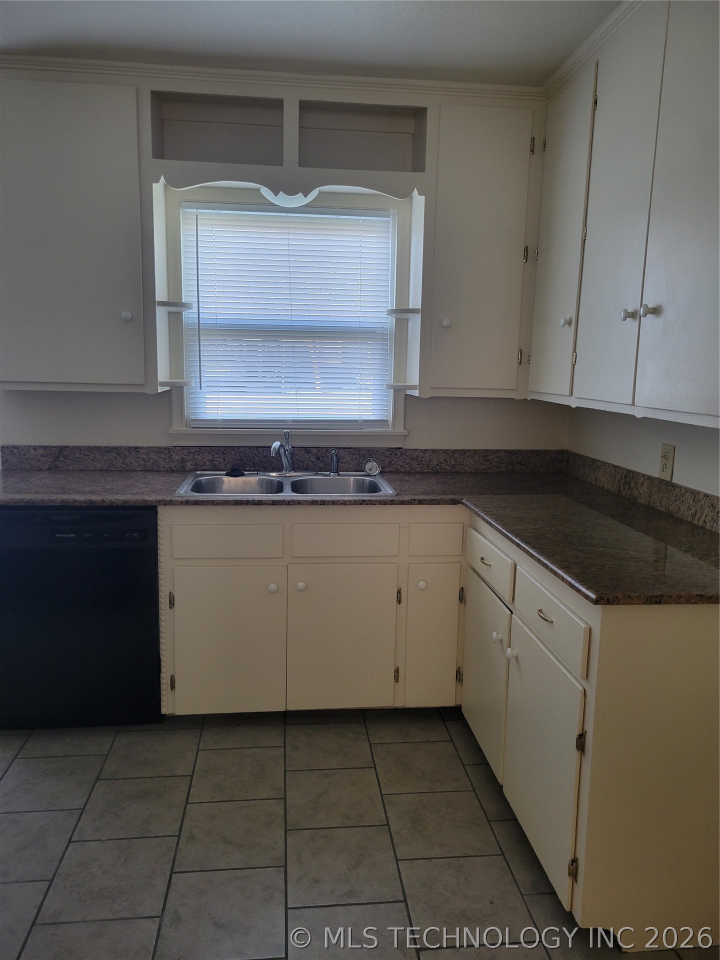3506 S Jamestown Avenue Property Photo 7