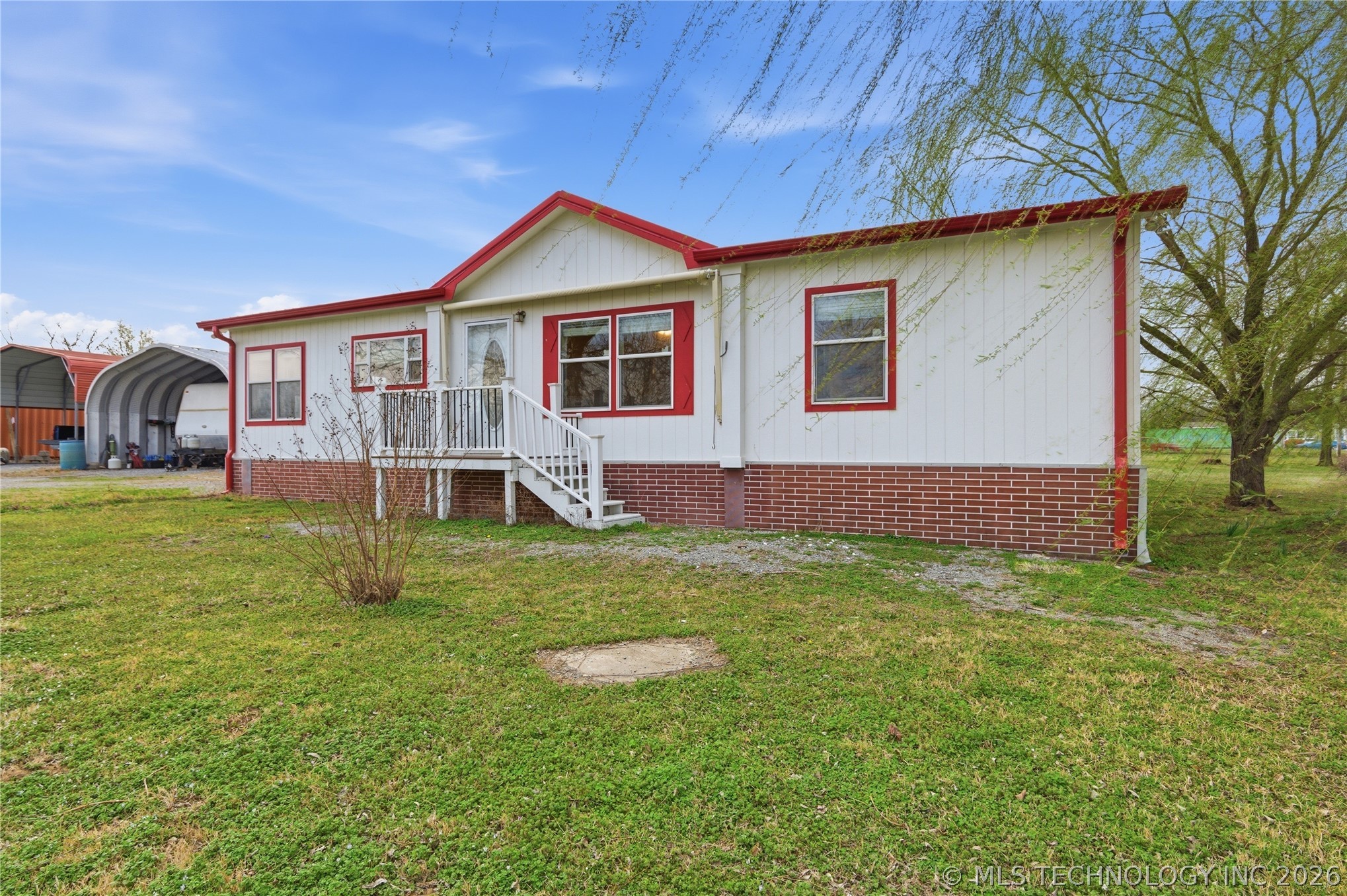 13852 S 433 Road Property Photo 1