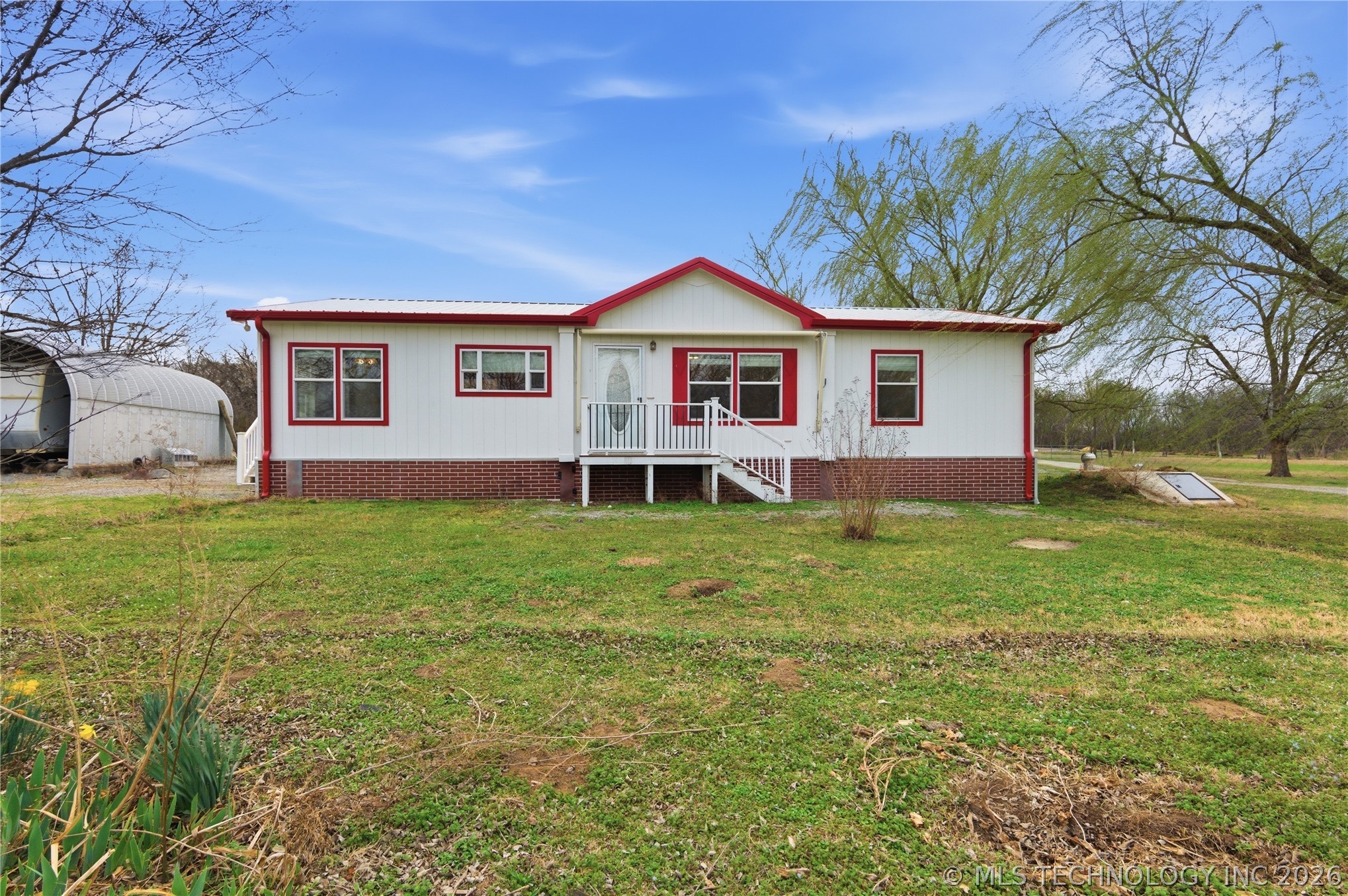 13852 S 433 Road Property Photo 2