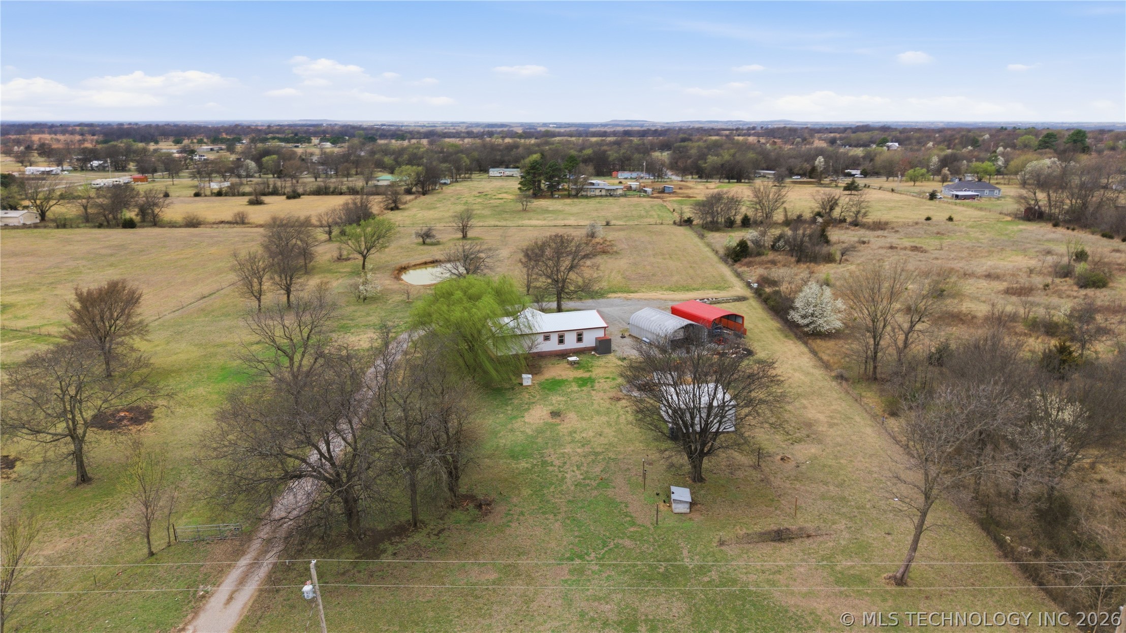 13852 S 433 Road Property Photo 5