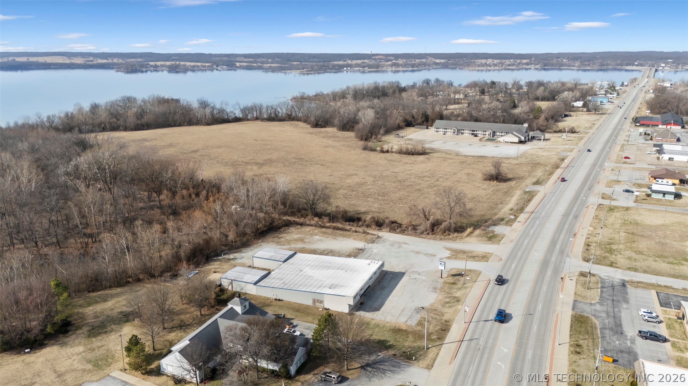 9640 Us Hwy 59 Property Photo 4