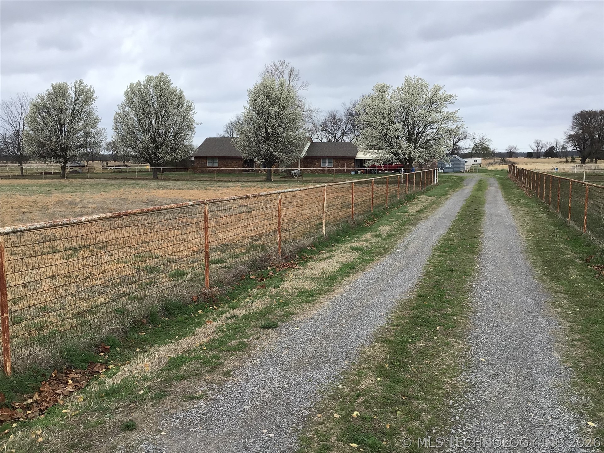 15055 E 412 Highway Property Photo 2