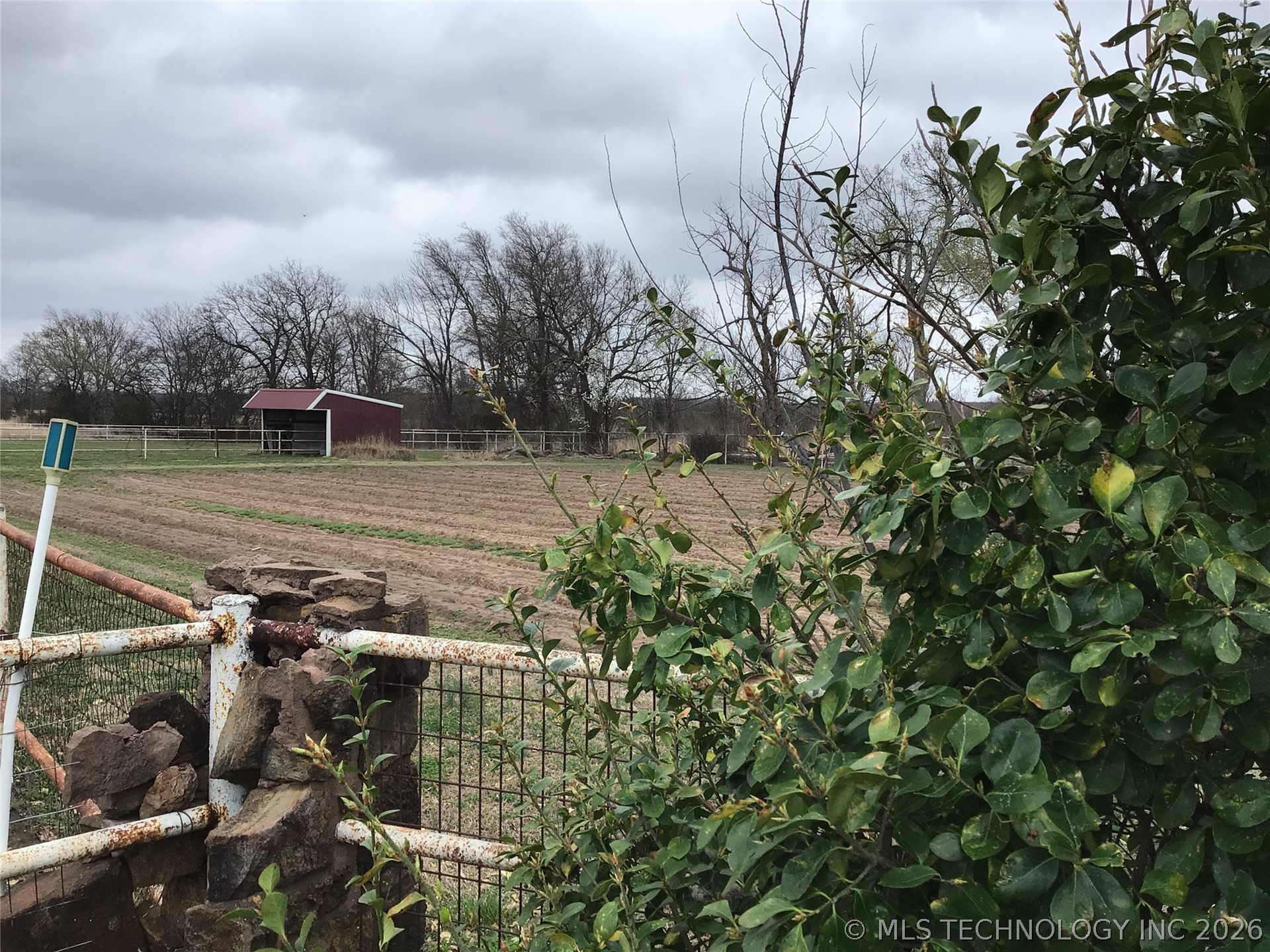 15055 E 412 Highway Property Photo 4