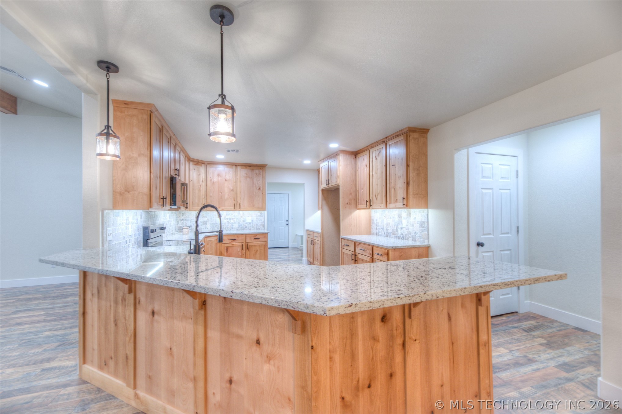 520 N Basin Road Property Photo 8