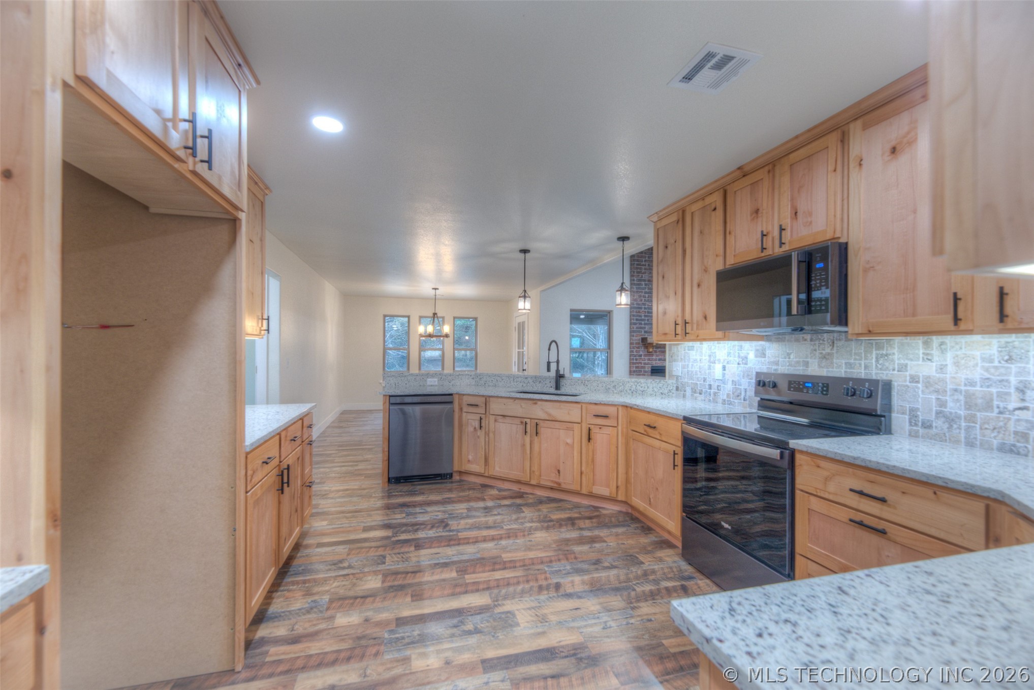 520 N Basin Road Property Photo 13