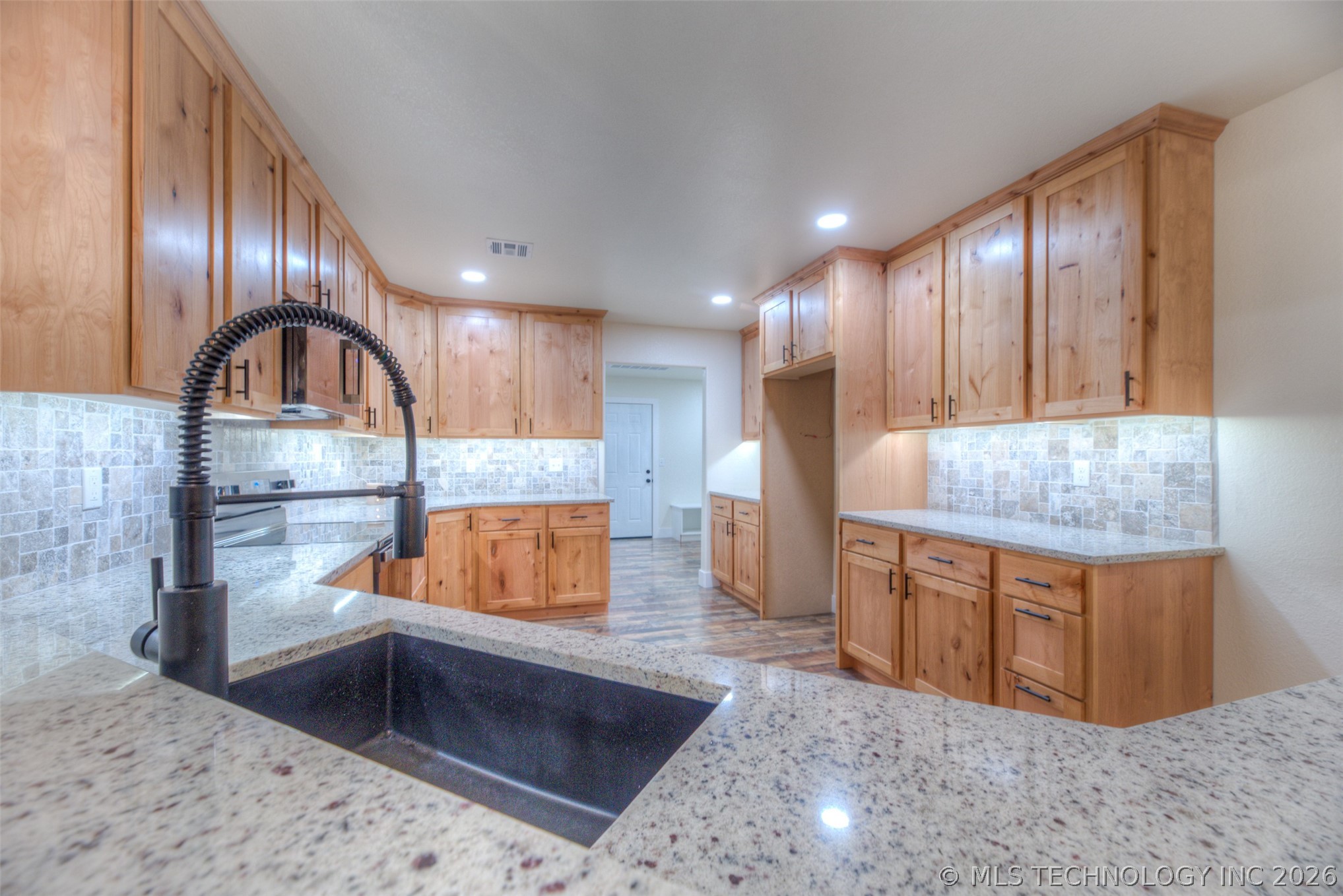 520 N Basin Road Property Photo 14