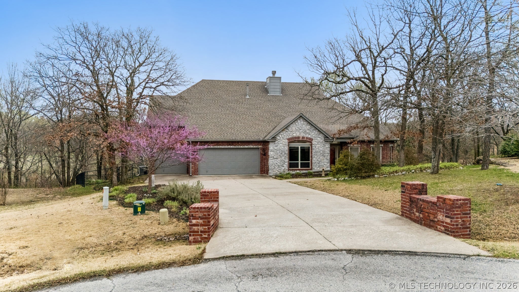 11069 S 55th Place Property Photo 1