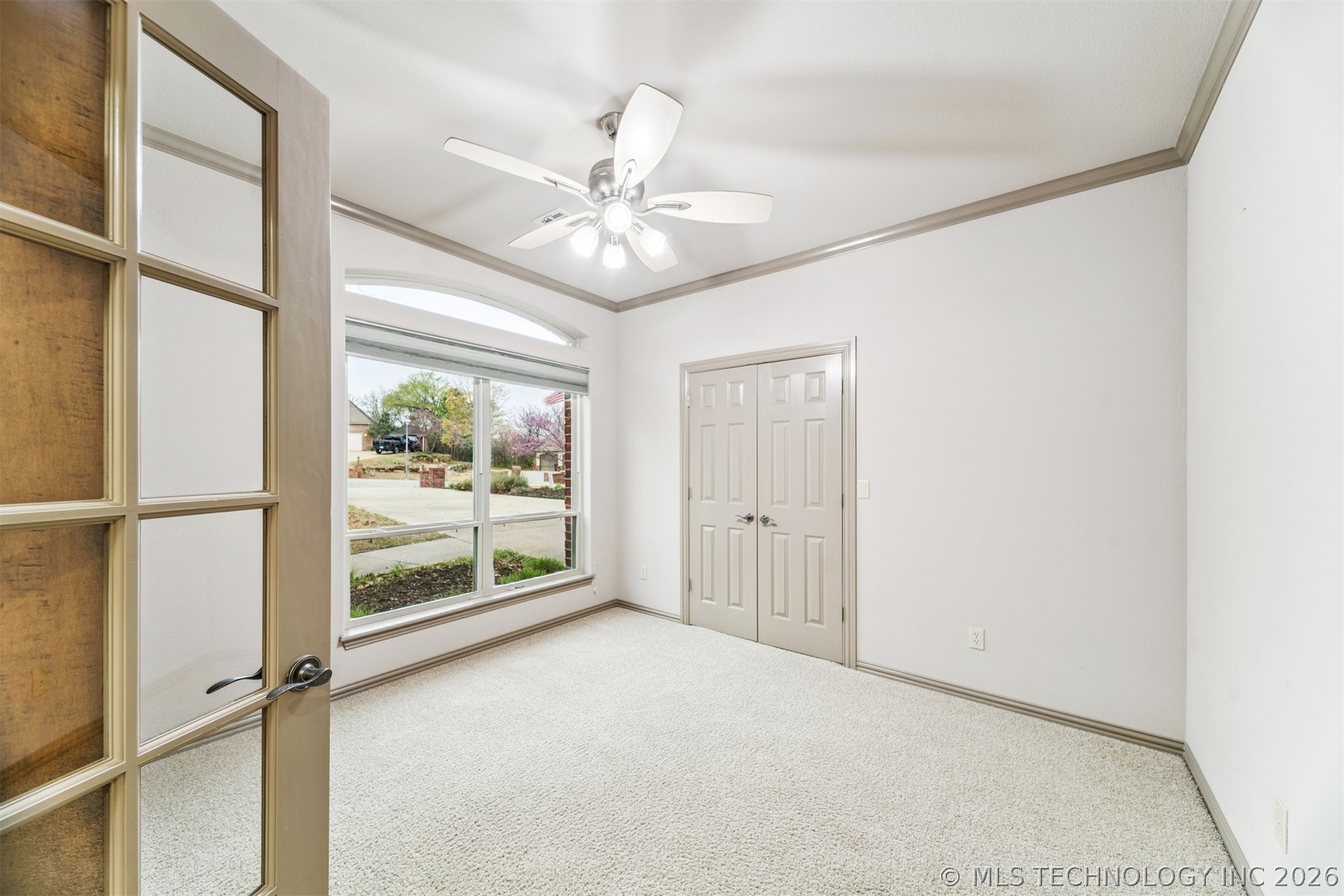 11069 S 55th Place Property Photo 5