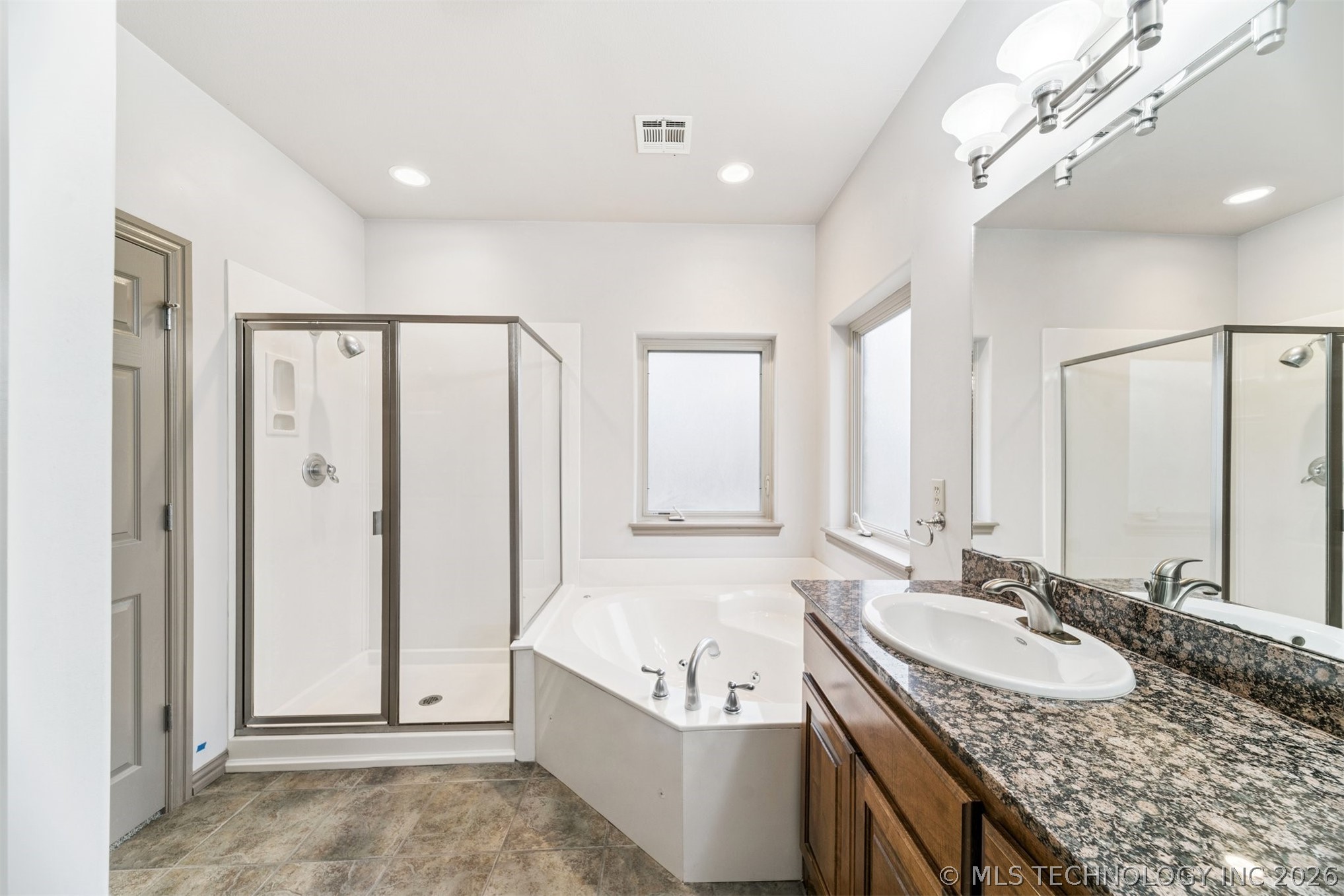 11069 S 55th Place Property Photo 22