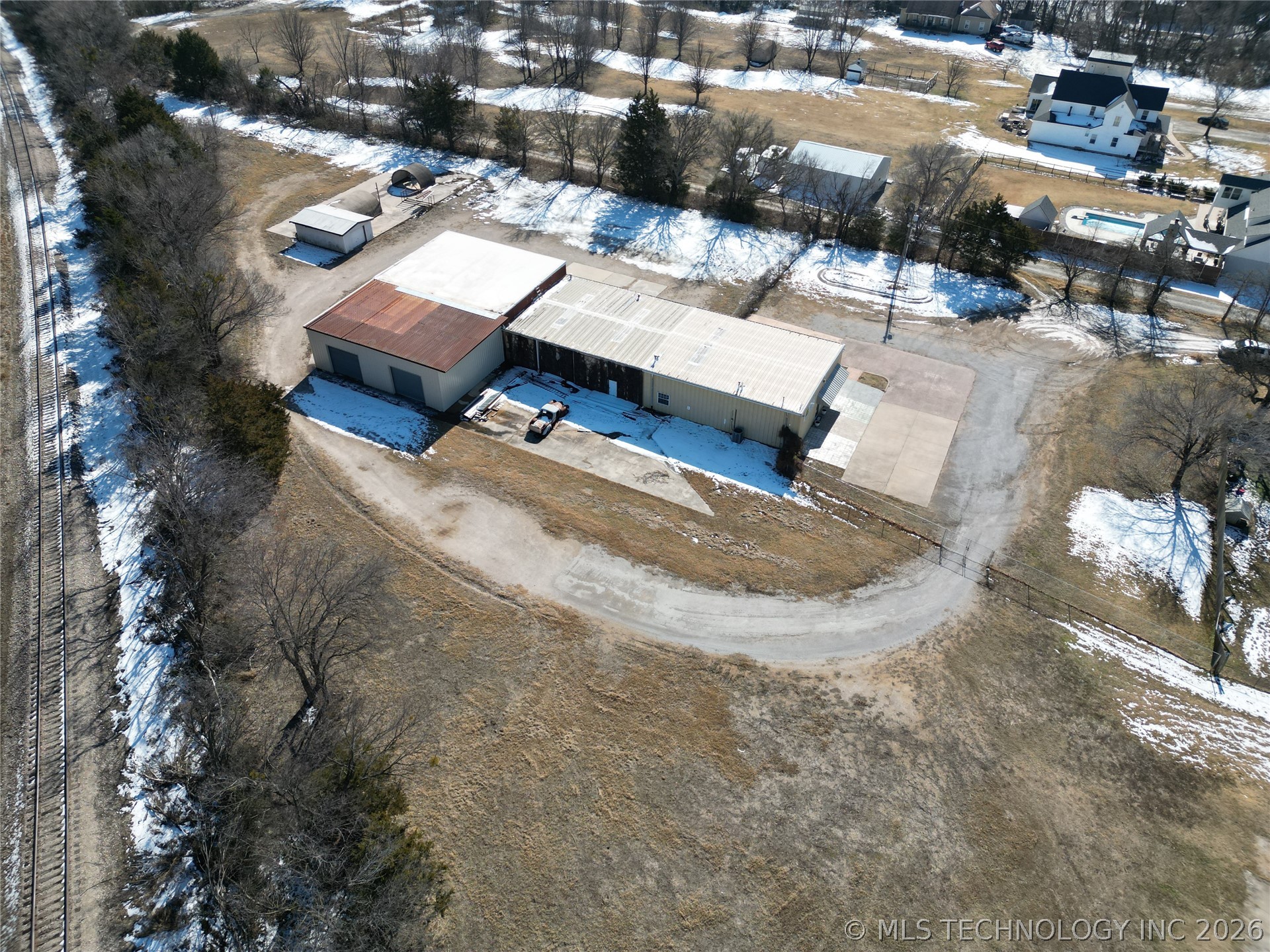 400 E Jackson Street Property Photo 5
