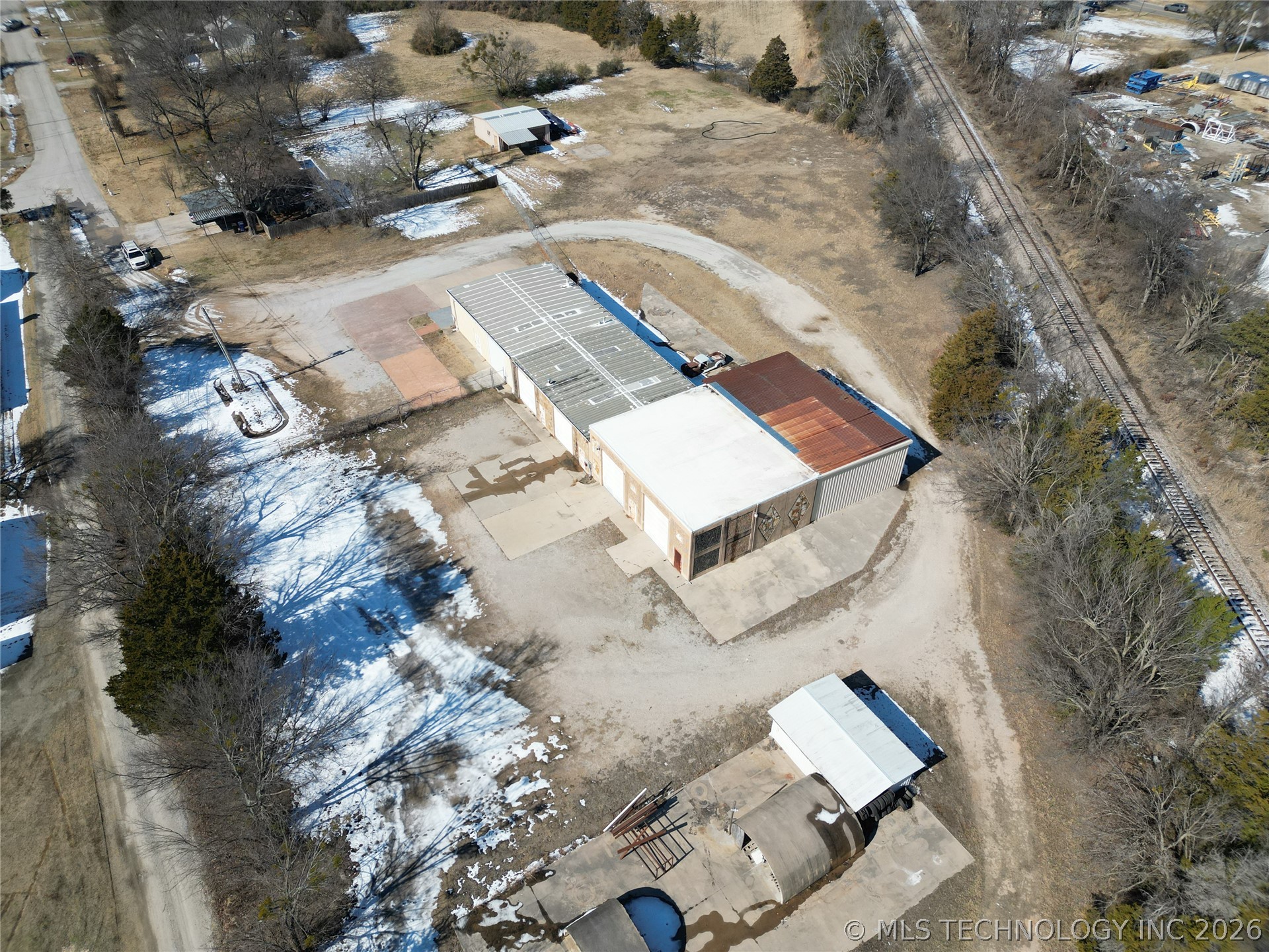 400 E Jackson Street Property Photo 6