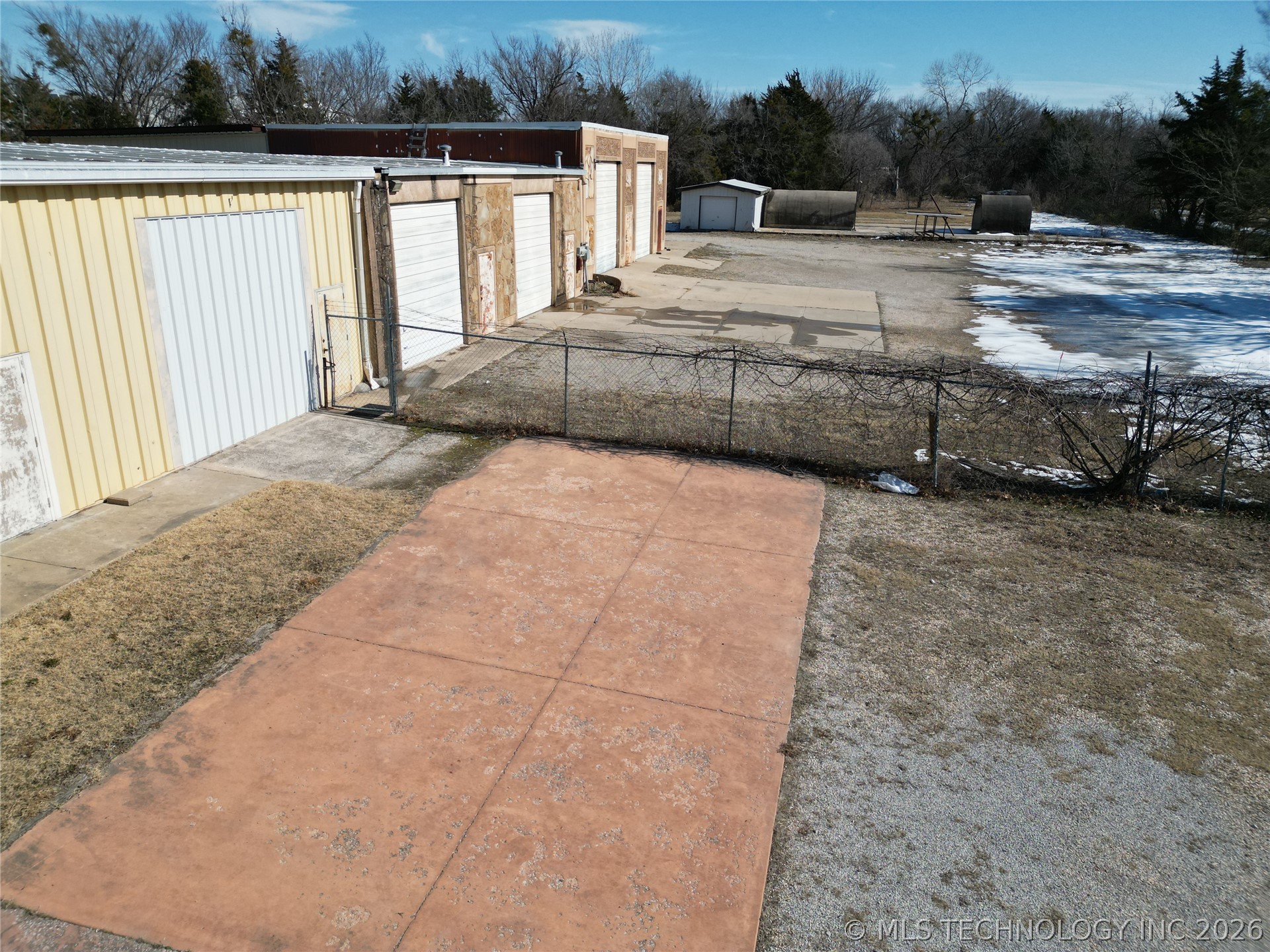 400 E Jackson Street Property Photo 10