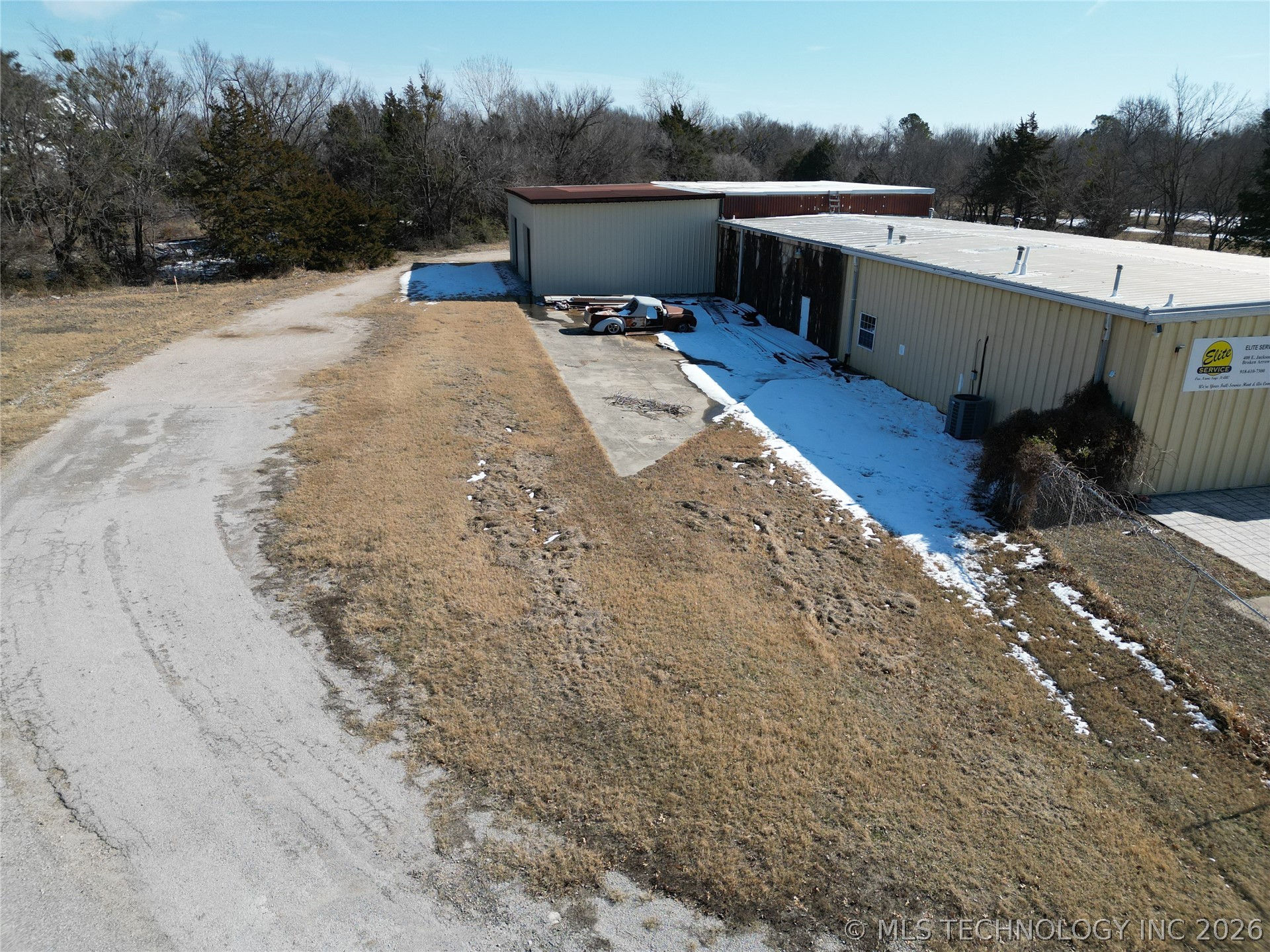 400 E Jackson Street Property Photo 11