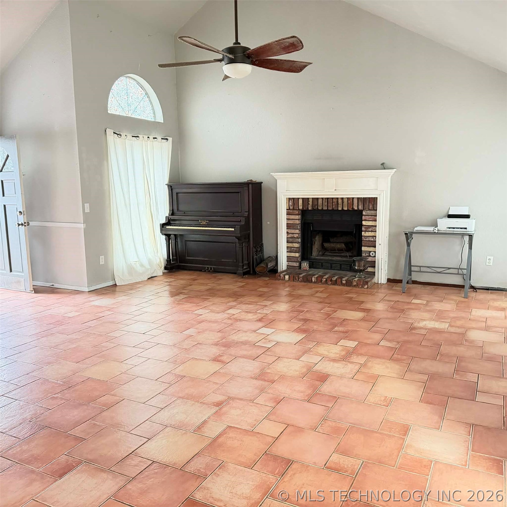 9722 S 69th East Avenue Property Photo 8
