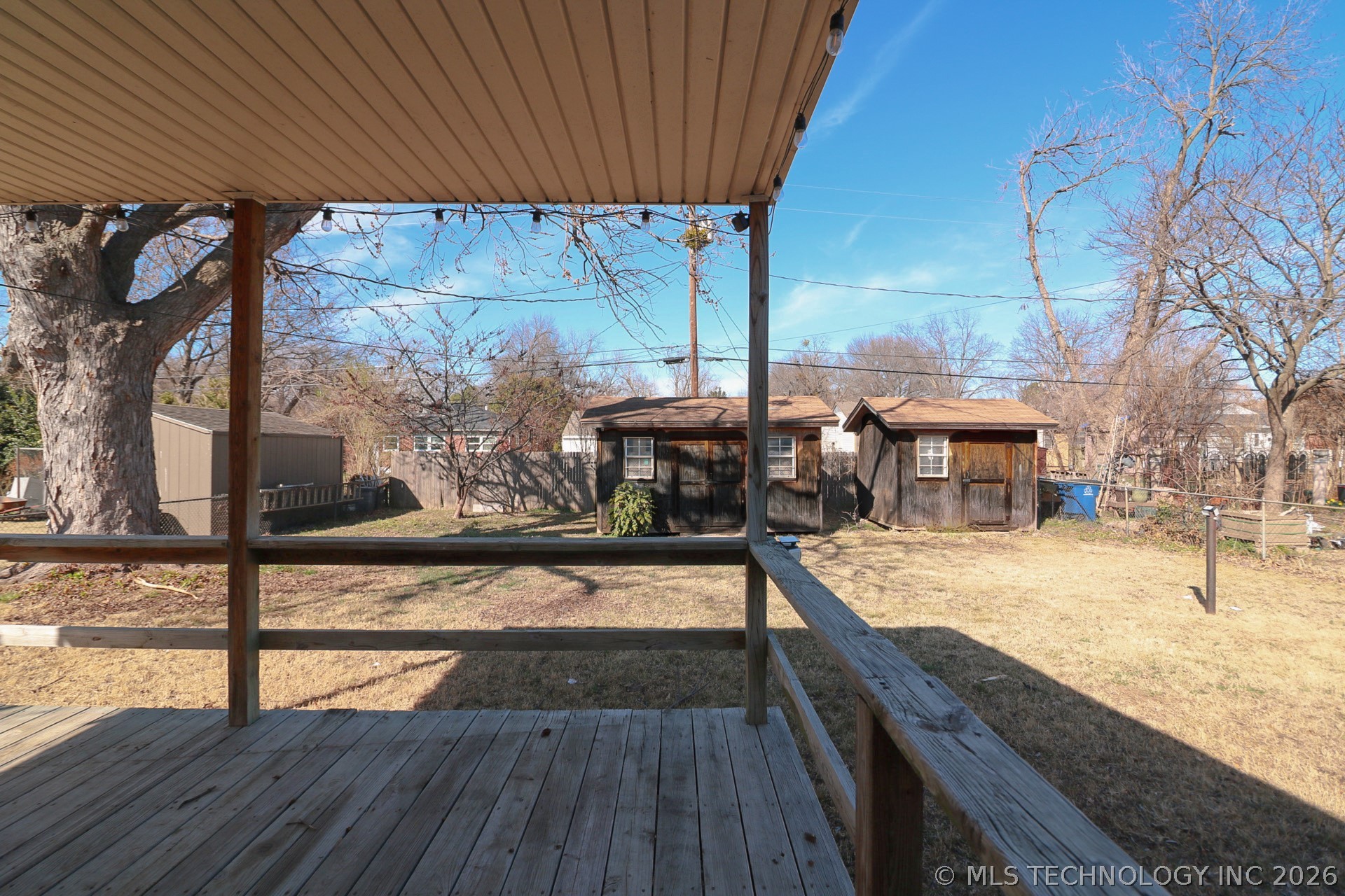 1537 E 50th Street Property Photo 18