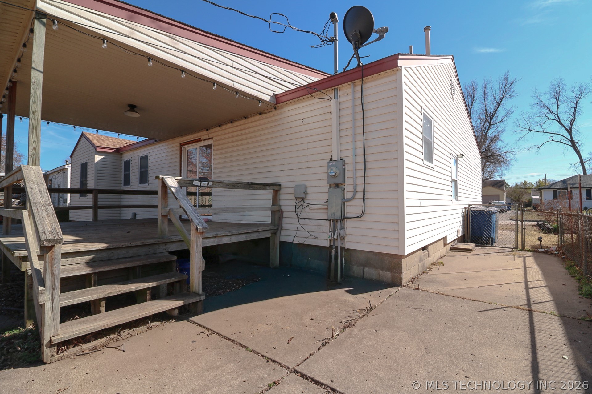 1537 E 50th Street Property Photo 21