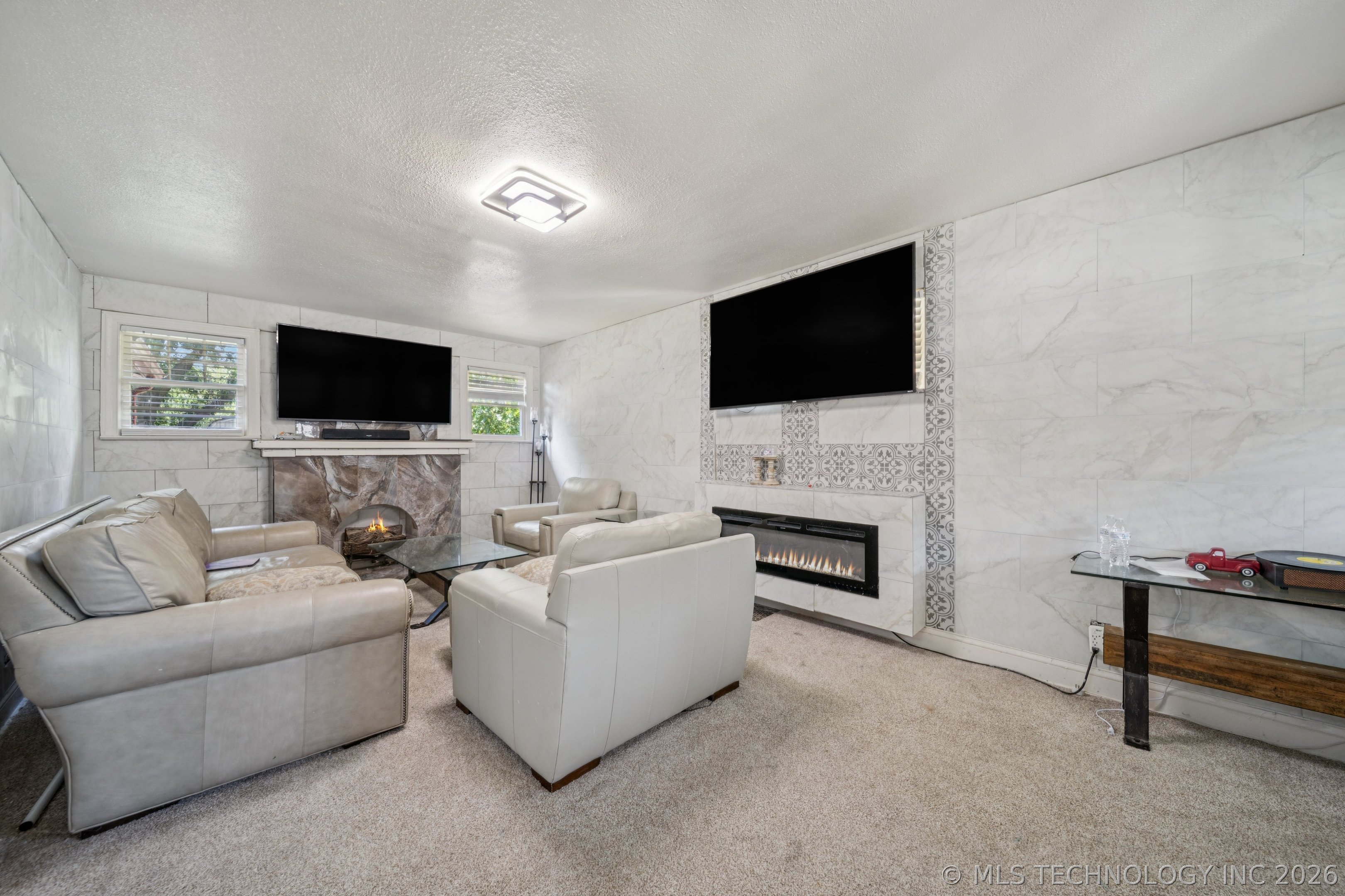 1828 N Denver Avenue Property Photo 6