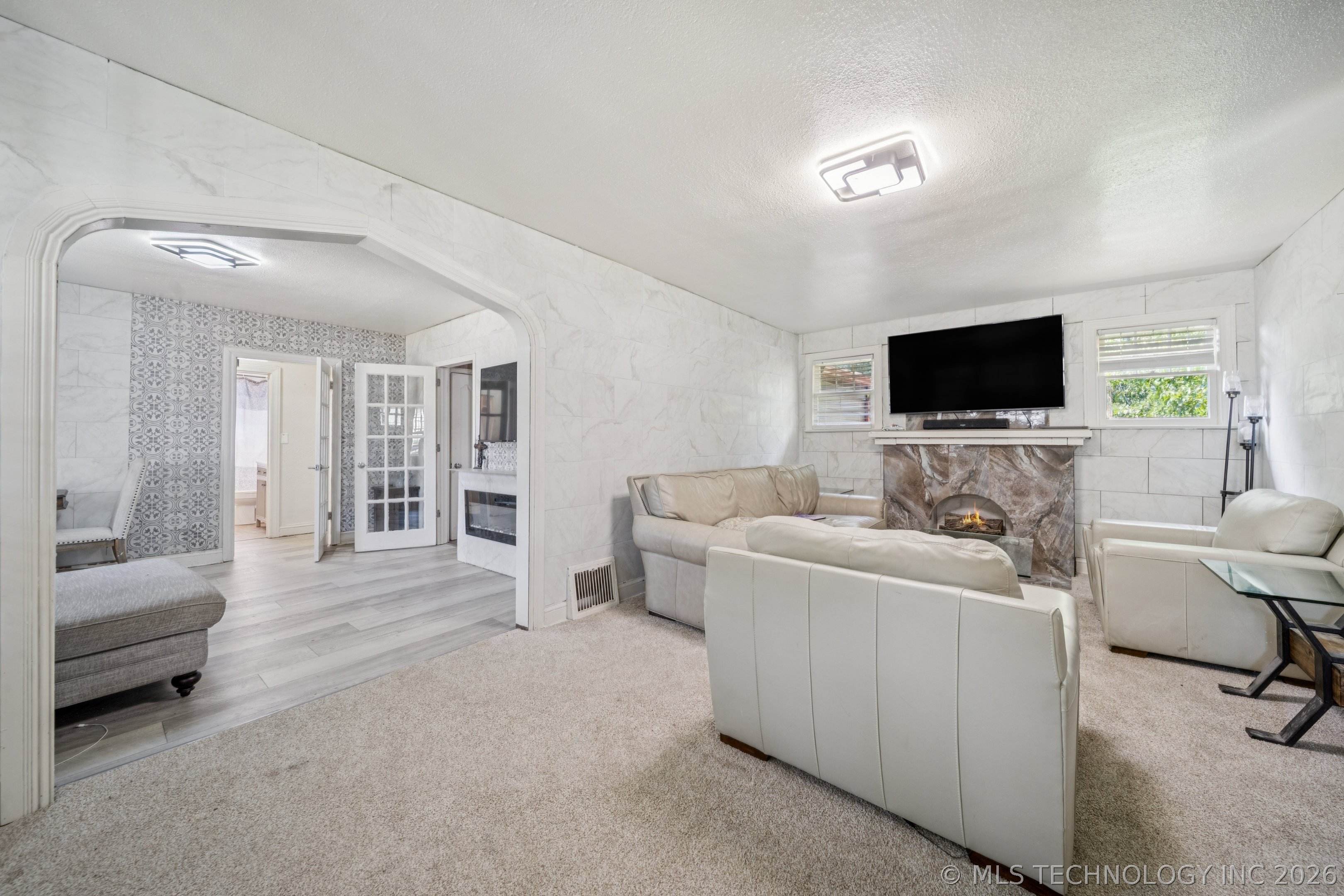 1828 N Denver Avenue Property Photo 7