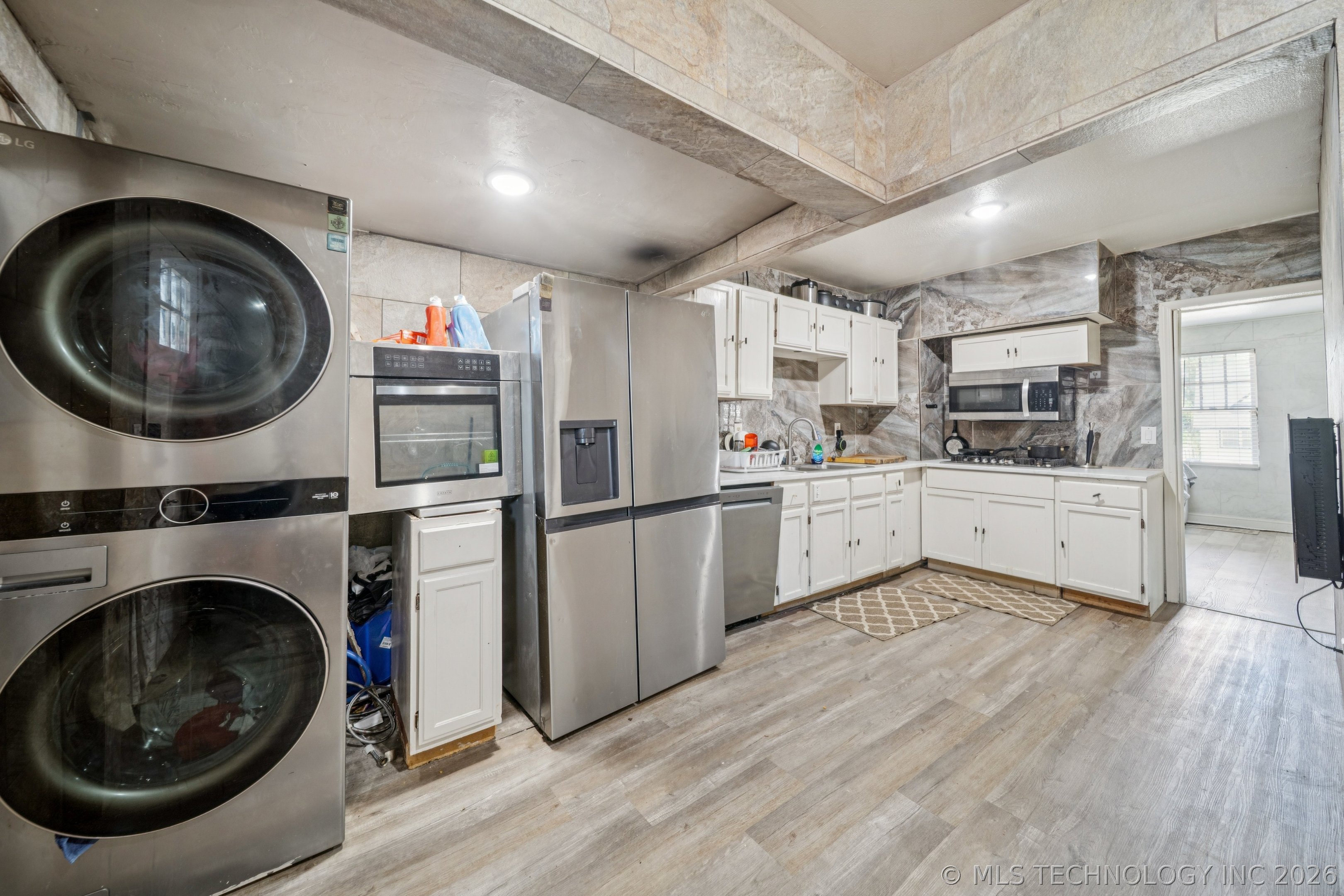 1828 N Denver Avenue Property Photo 12