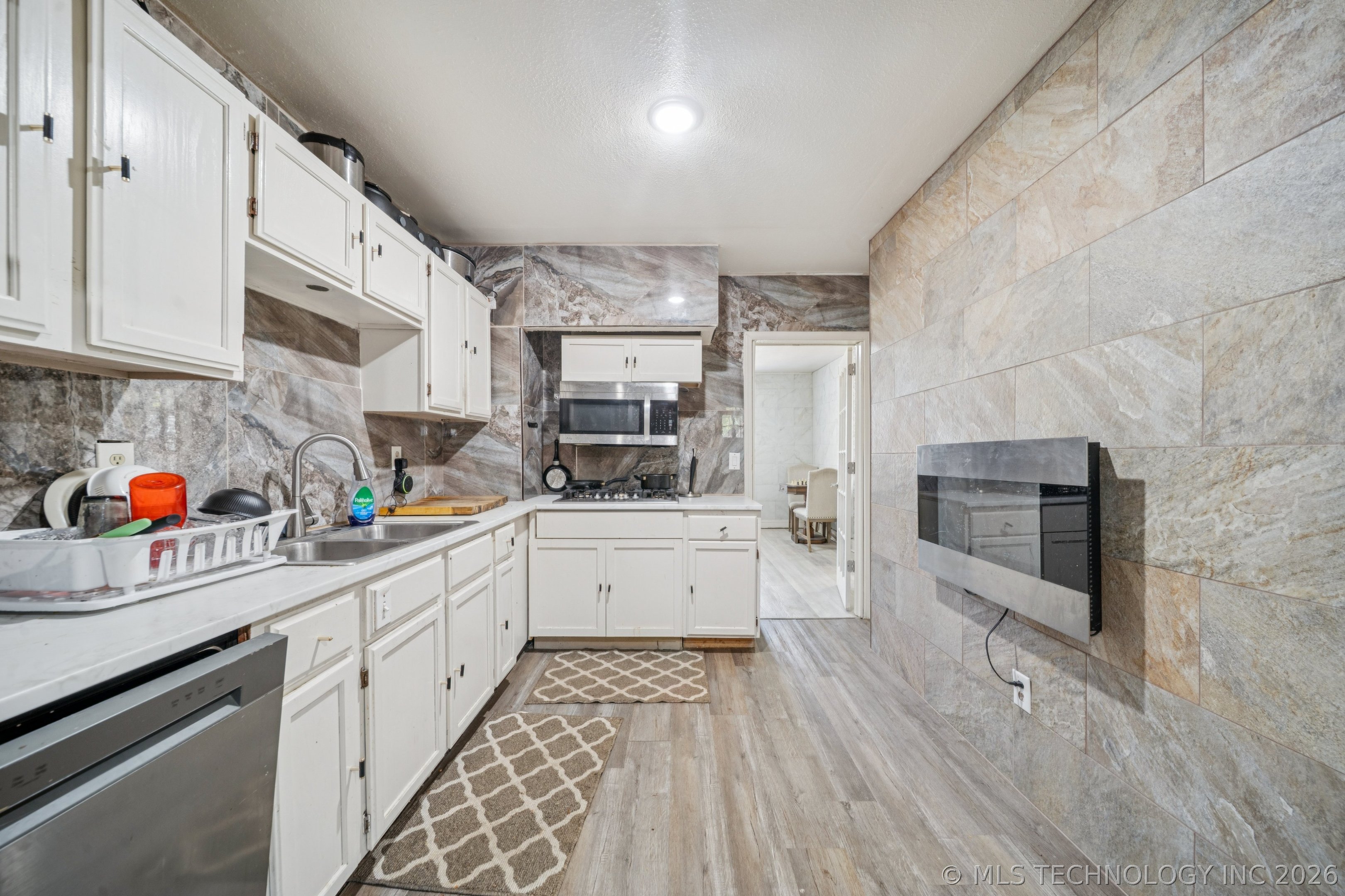 1828 N Denver Avenue Property Photo 13