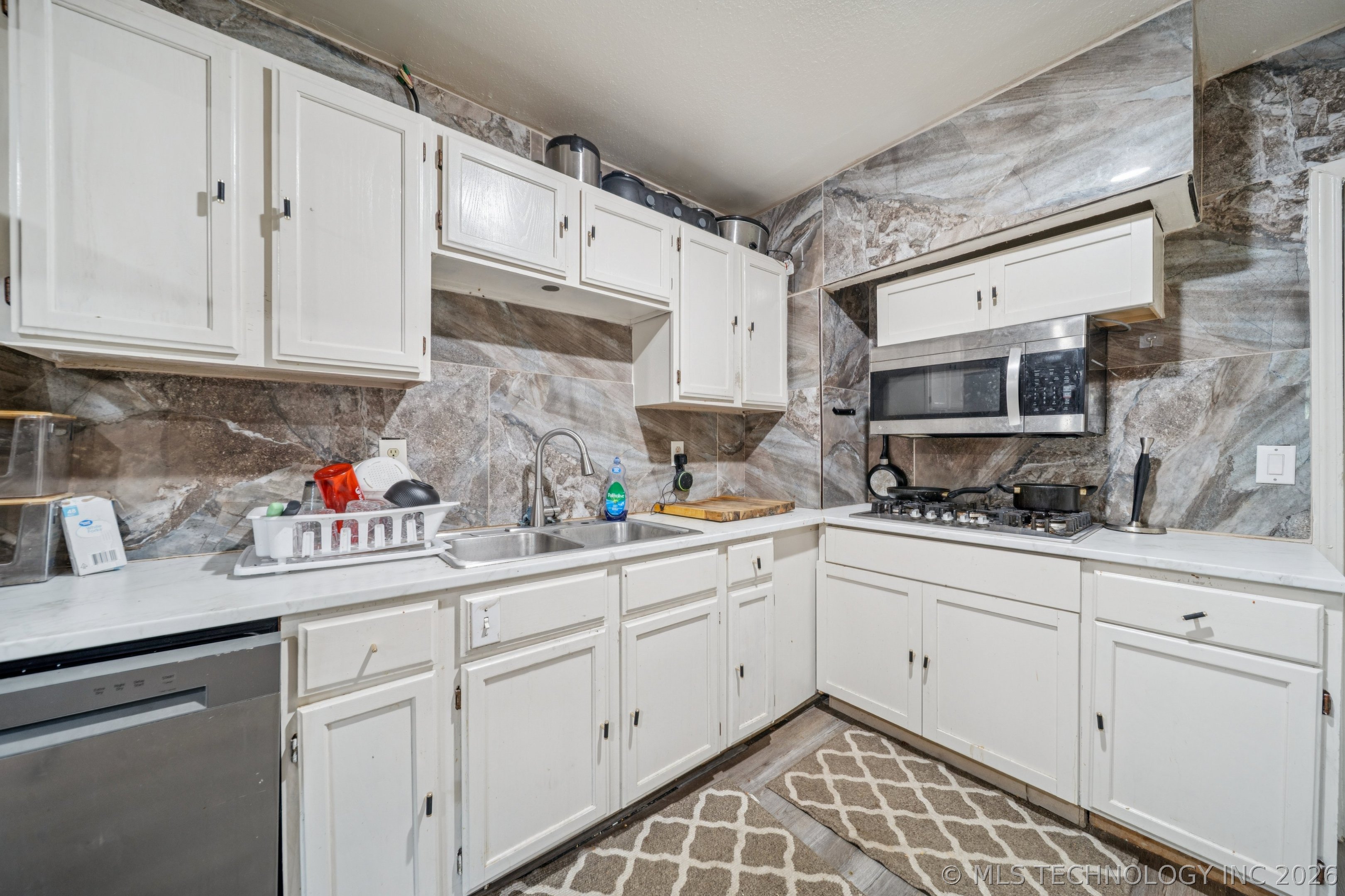 1828 N Denver Avenue Property Photo 14