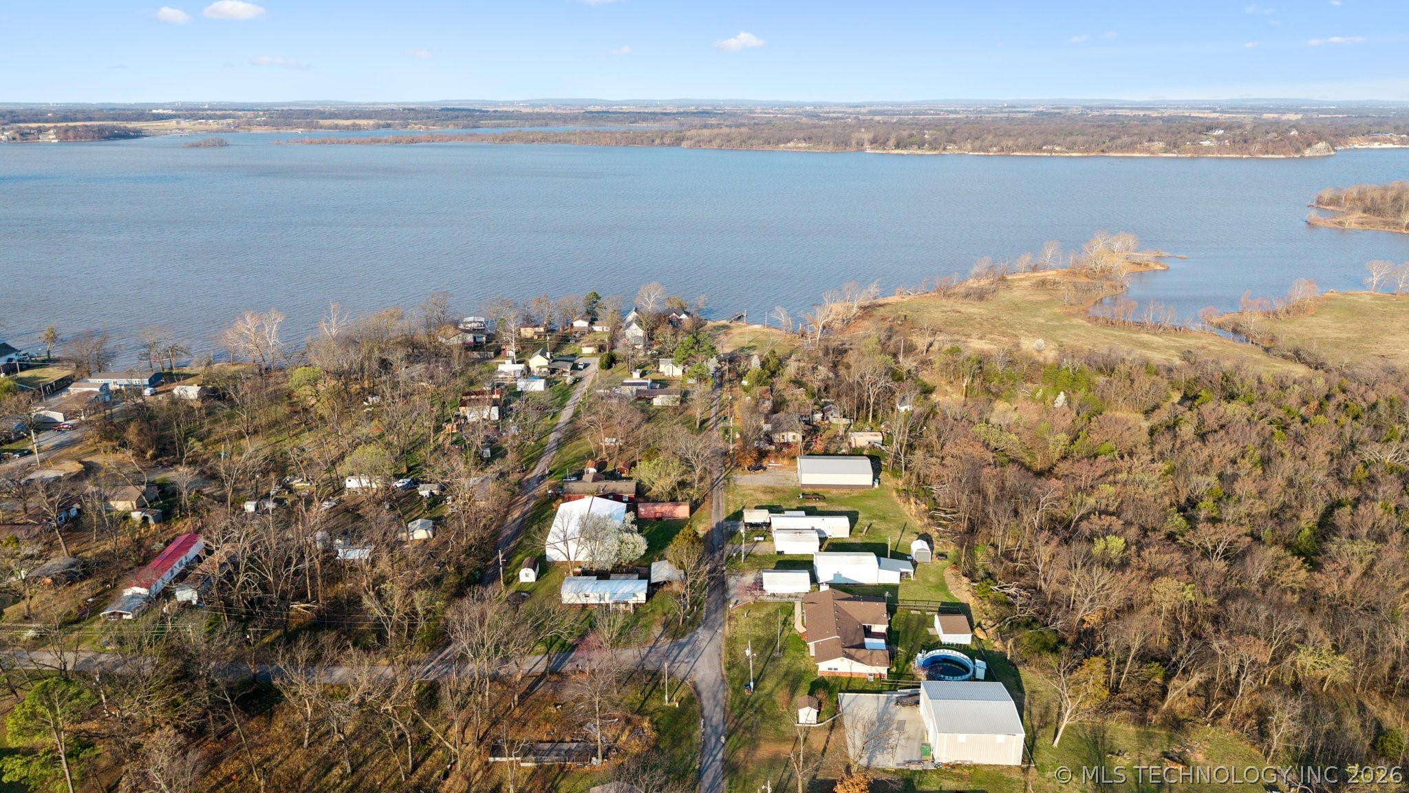 2 E Walnut Street Property Photo 41