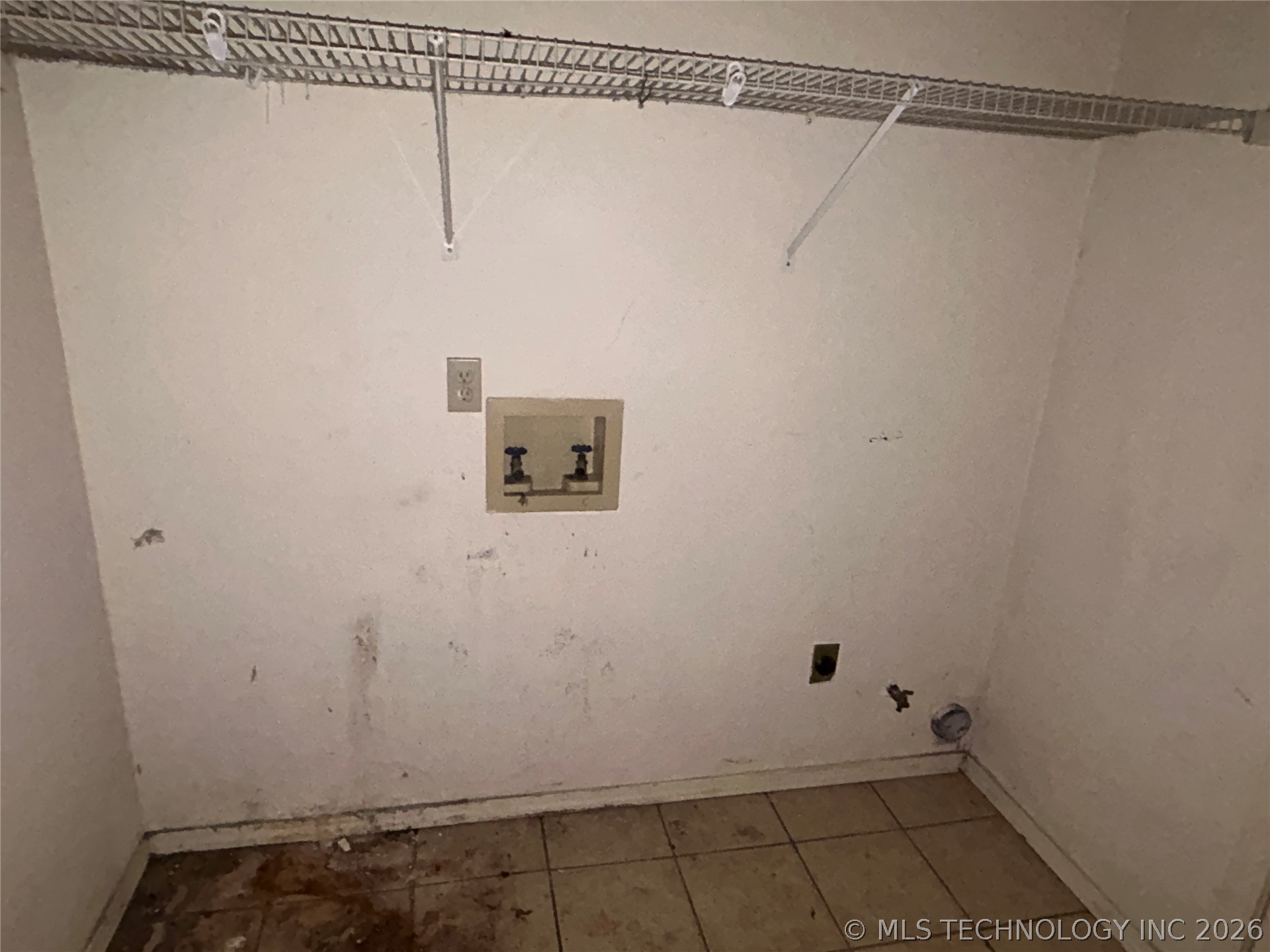 3112 S Maple Avenue Property Photo 15