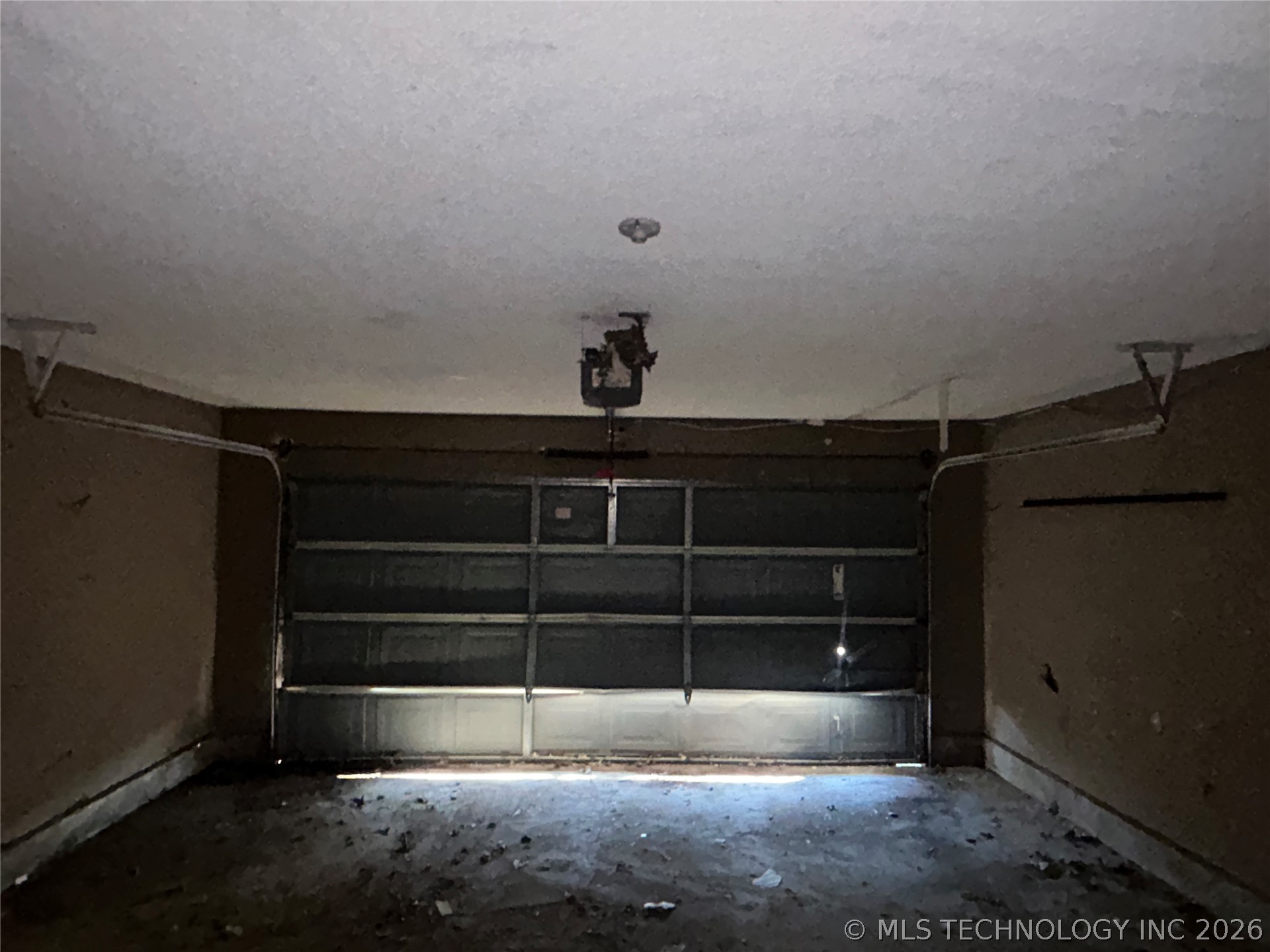 3112 S Maple Avenue Property Photo 16