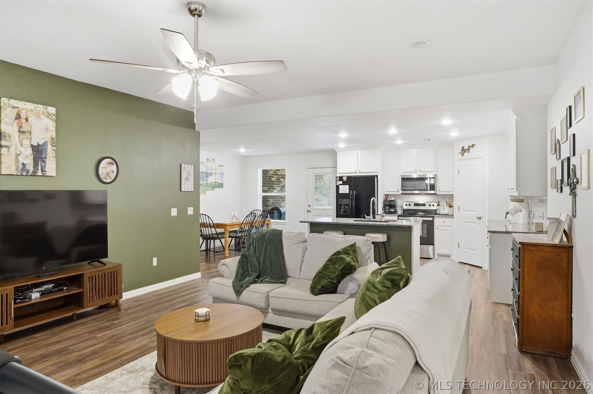 265 Rawlings Road Property Photo 7