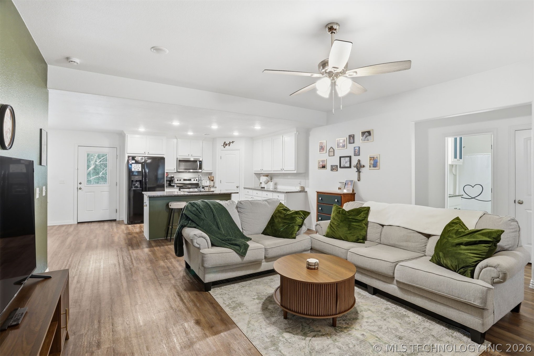 265 Rawlings Road Property Photo 8