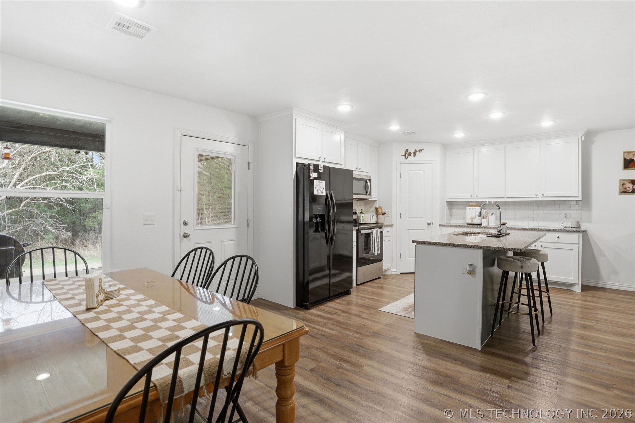 265 Rawlings Road Property Photo 9