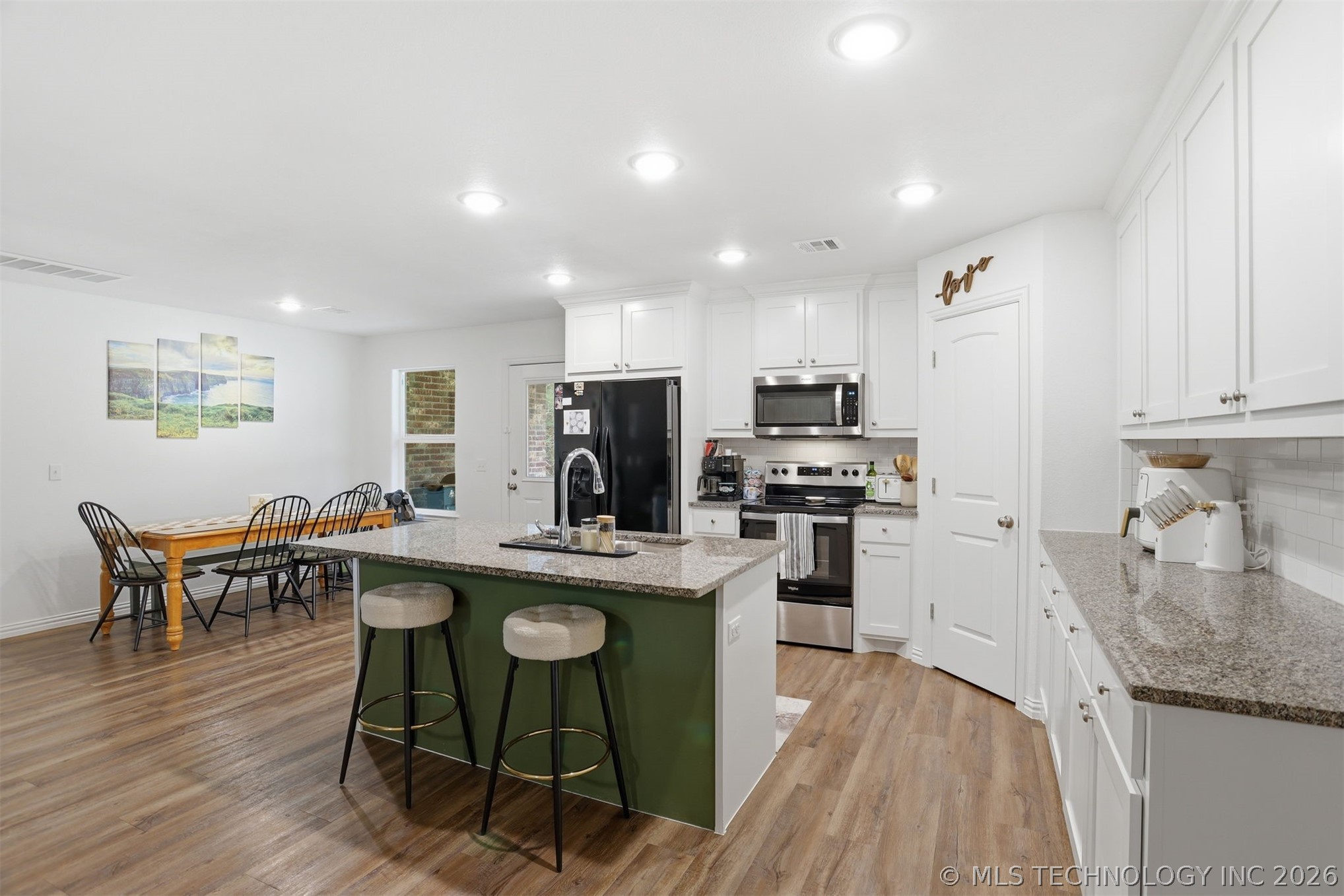 265 Rawlings Road Property Photo 12