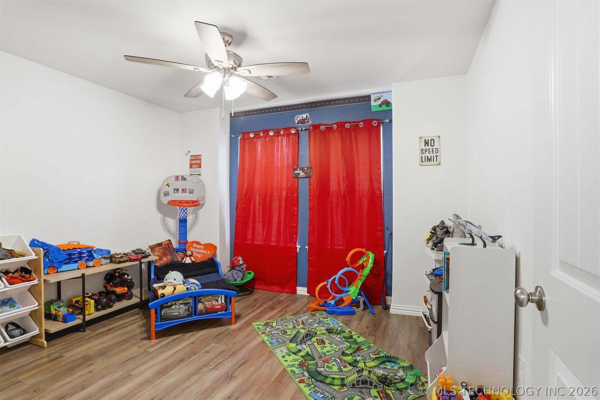 265 Rawlings Road Property Photo 14