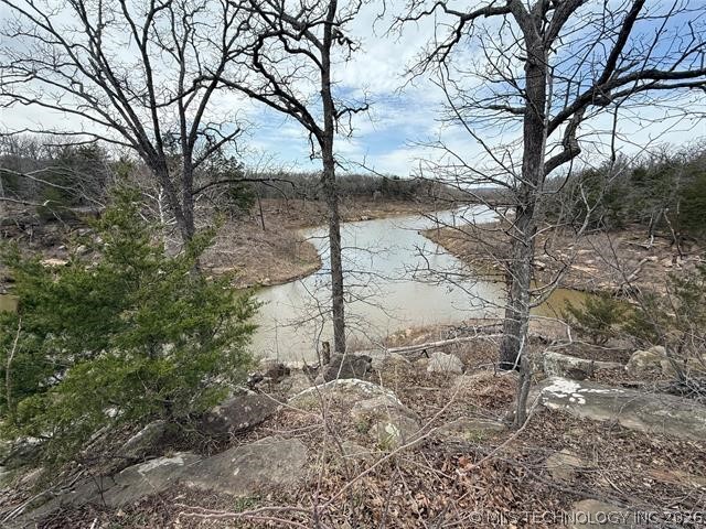 1501 Crestview Drive Property Photo 3
