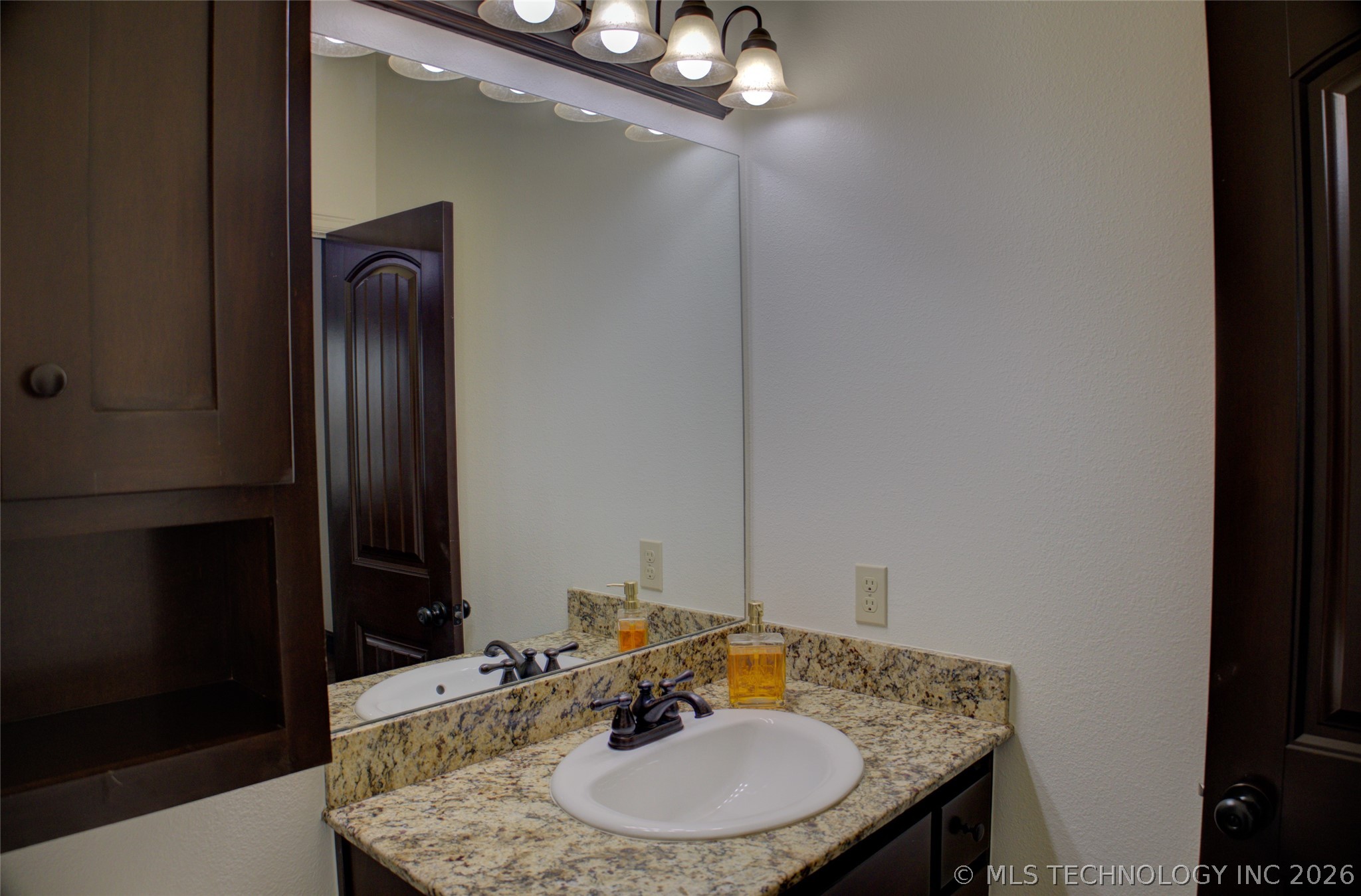 3735 W Austin Street Property Photo 7