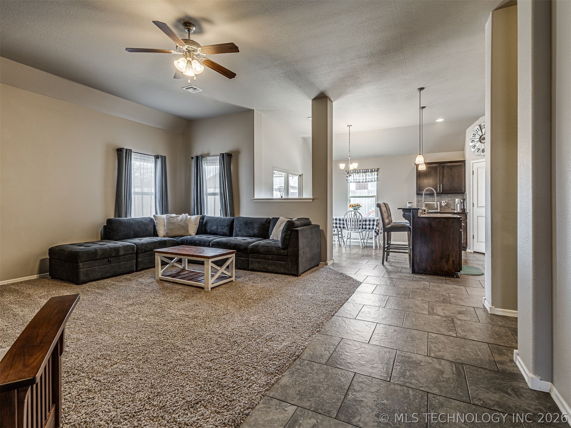 13605 S Owasso Avenue Property Photo 8
