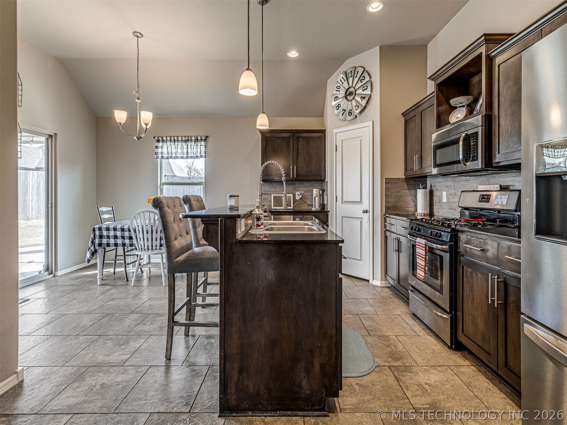 13605 S Owasso Avenue Property Photo 13