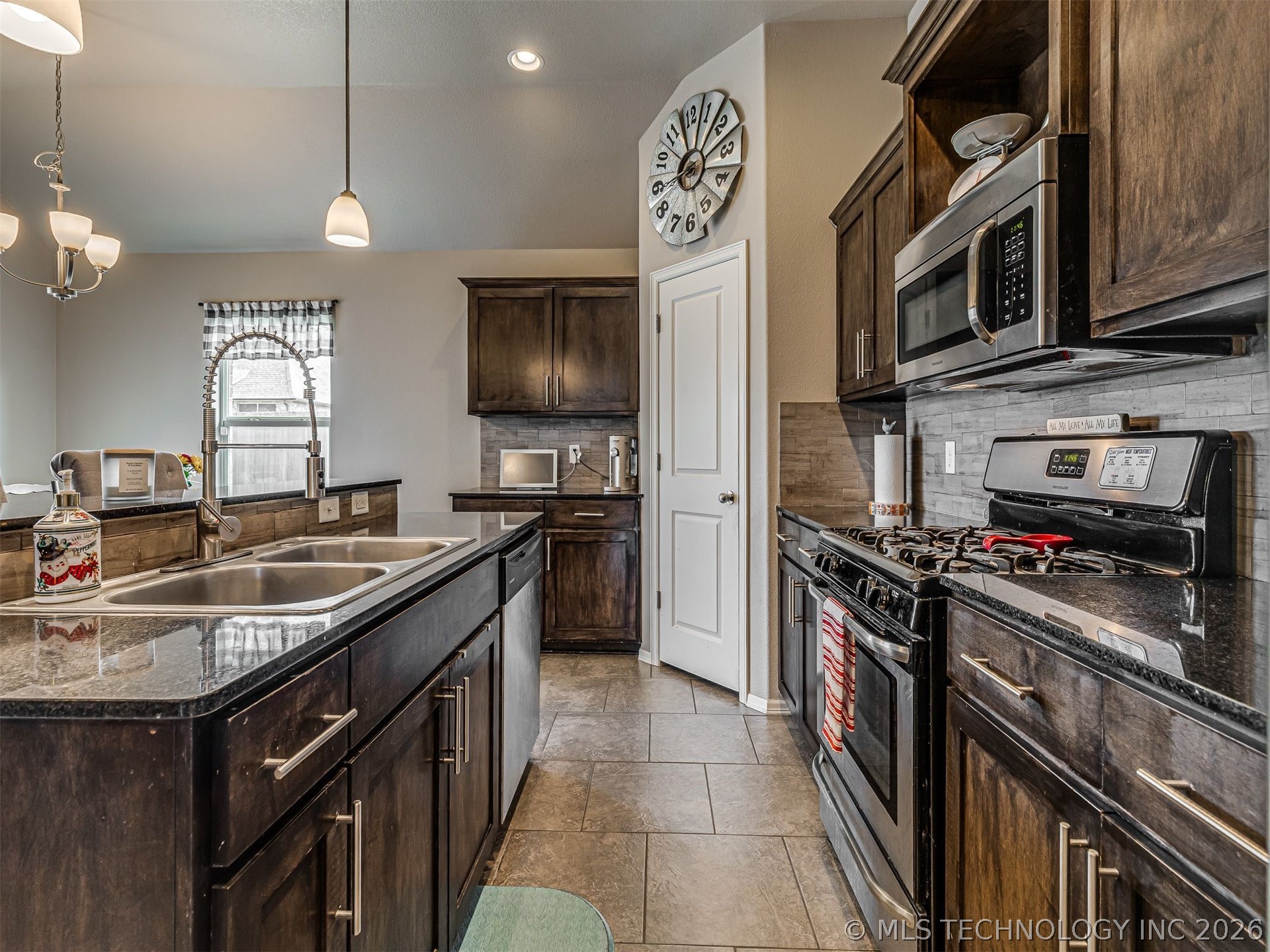 13605 S Owasso Avenue Property Photo 15