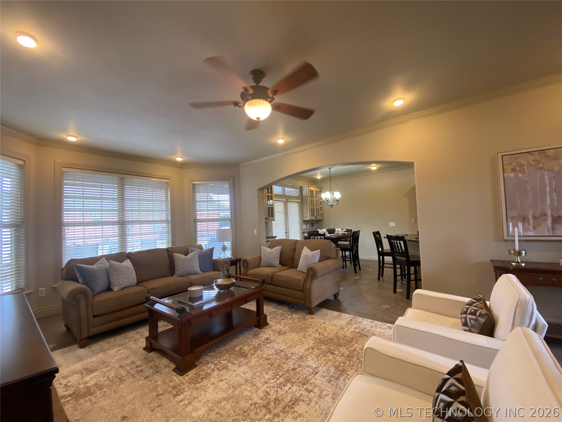 3605 N Narcissus Avenue Property Photo 17