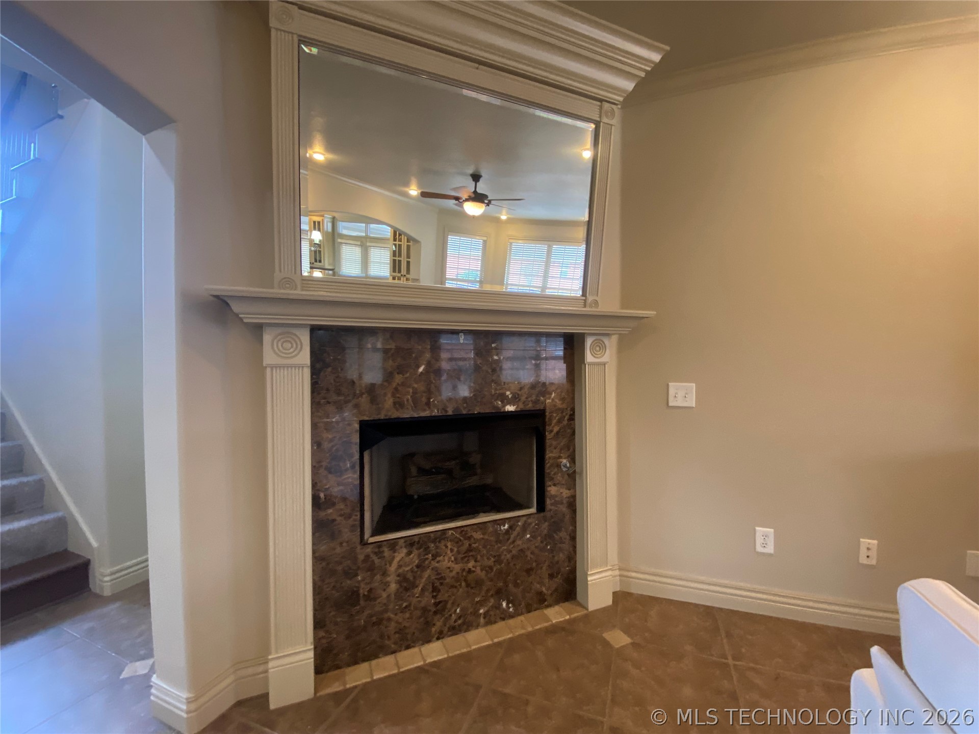 3605 N Narcissus Avenue Property Photo 18