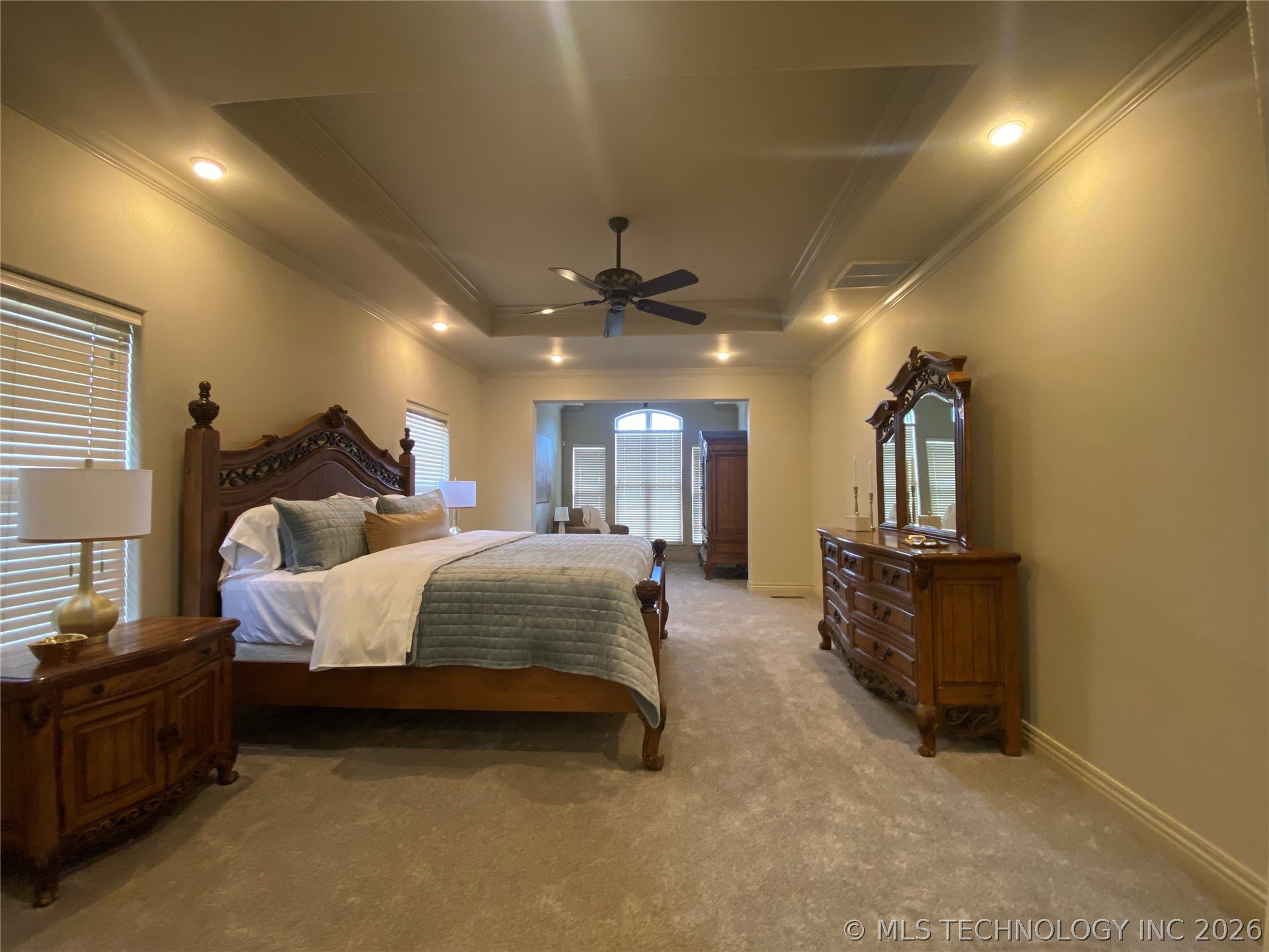 3605 N Narcissus Avenue Property Photo 20