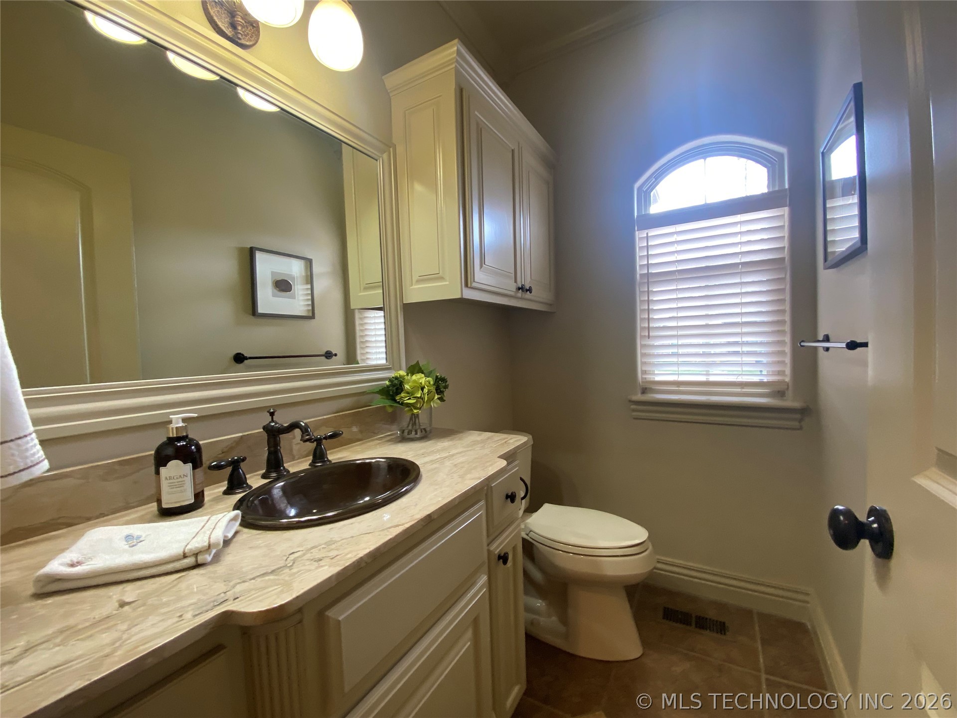 3605 N Narcissus Avenue Property Photo 34